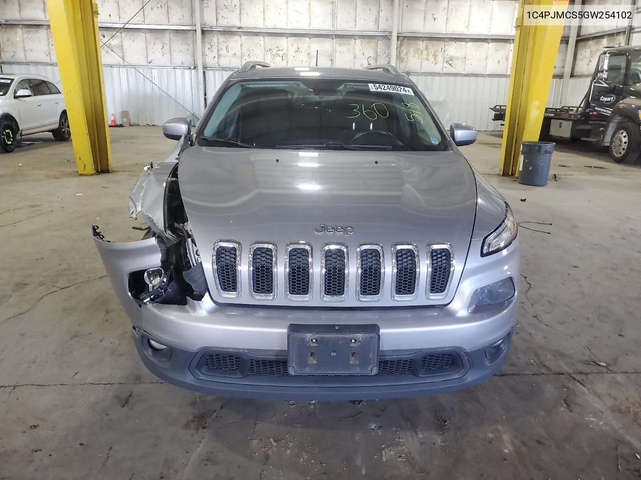 2016 Jeep Cherokee Latitude VIN: 1C4PJMCS5GW254102 Lot: 54249024