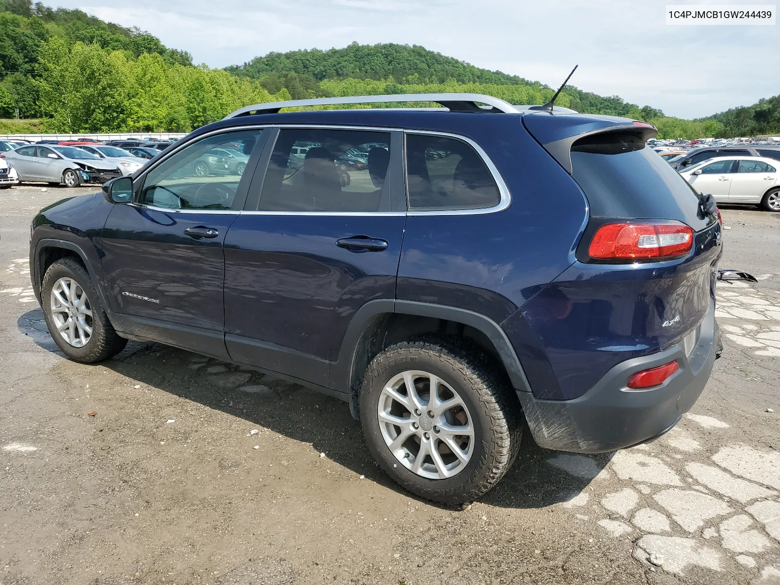 2016 Jeep Cherokee Latitude VIN: 1C4PJMCB1GW244439 Lot: 55944694