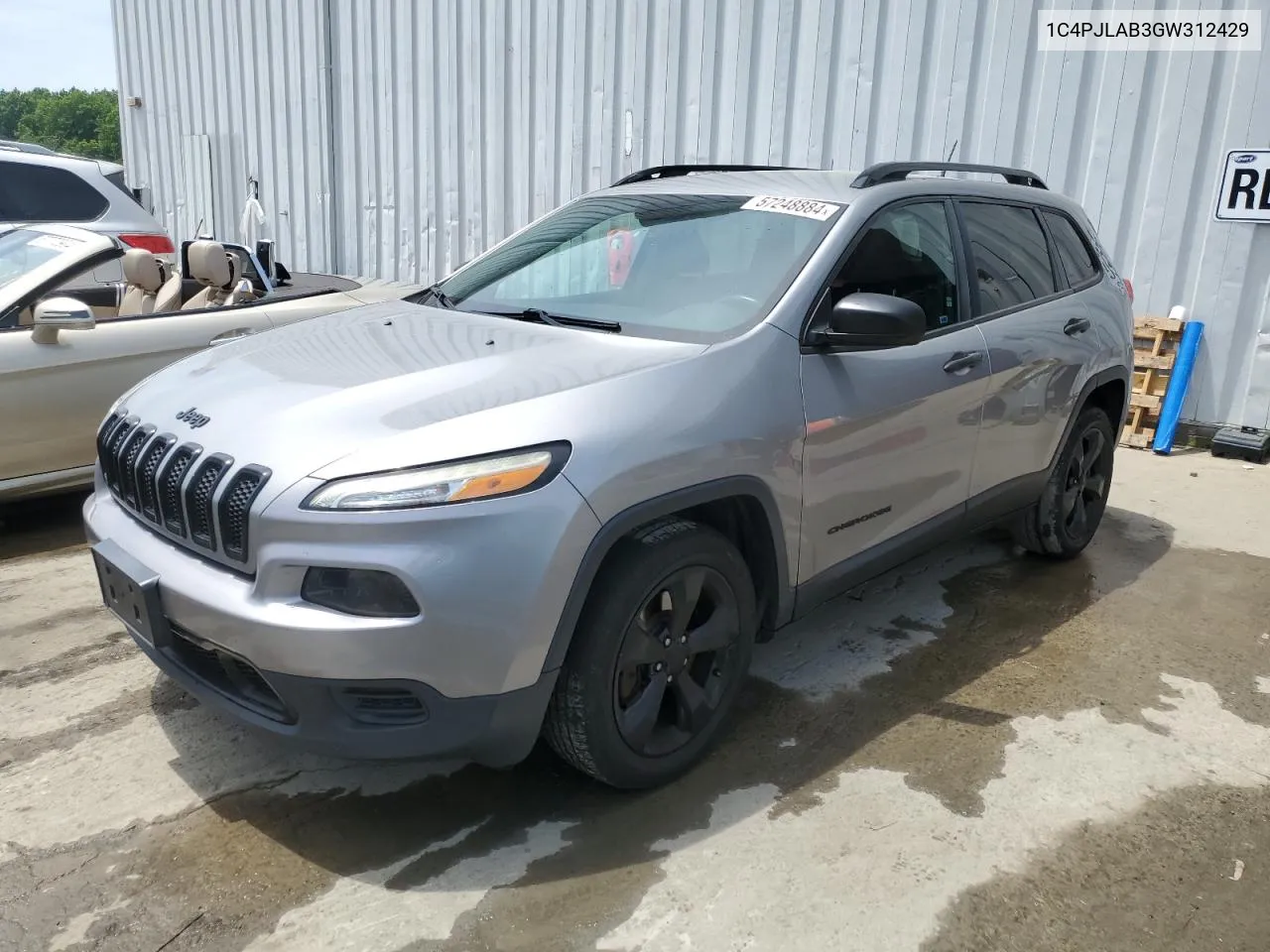 1C4PJLAB3GW312429 2016 Jeep Cherokee Sport