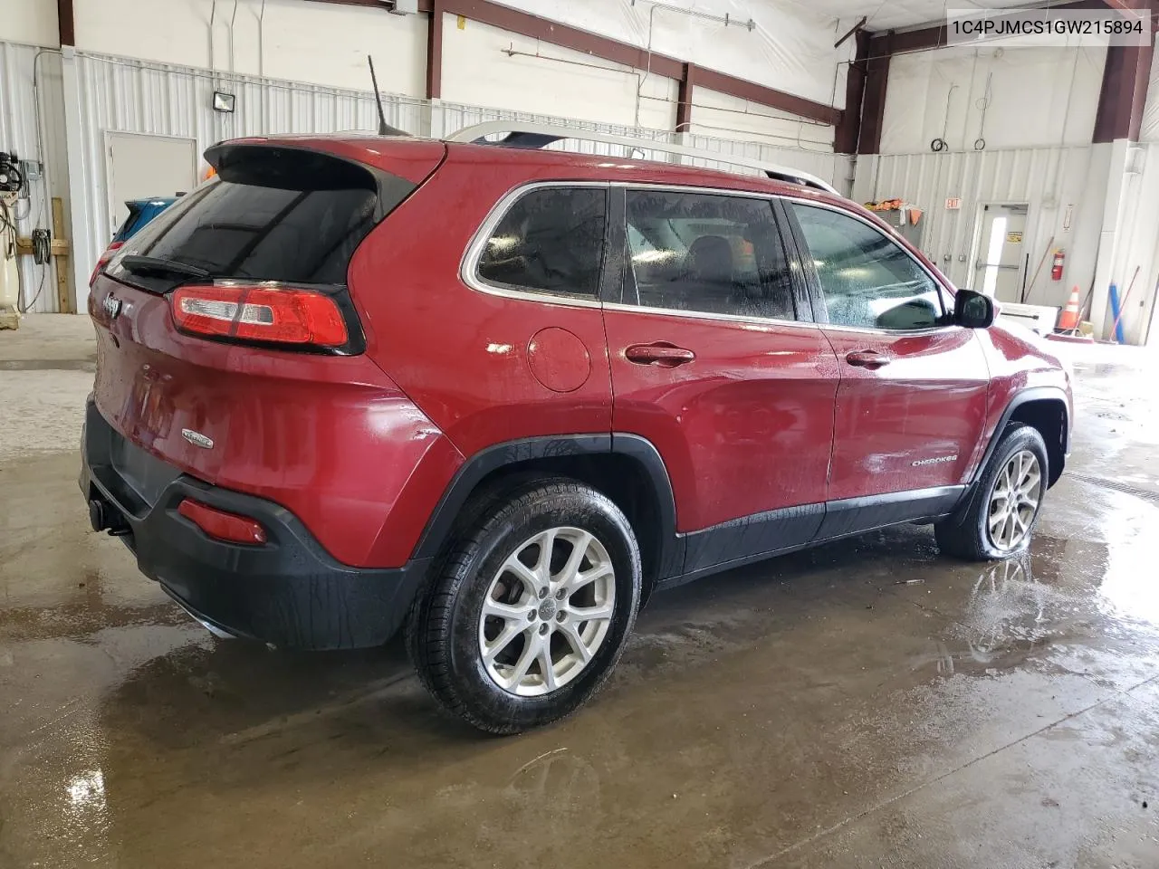 2016 Jeep Cherokee Latitude VIN: 1C4PJMCS1GW215894 Lot: 57939104