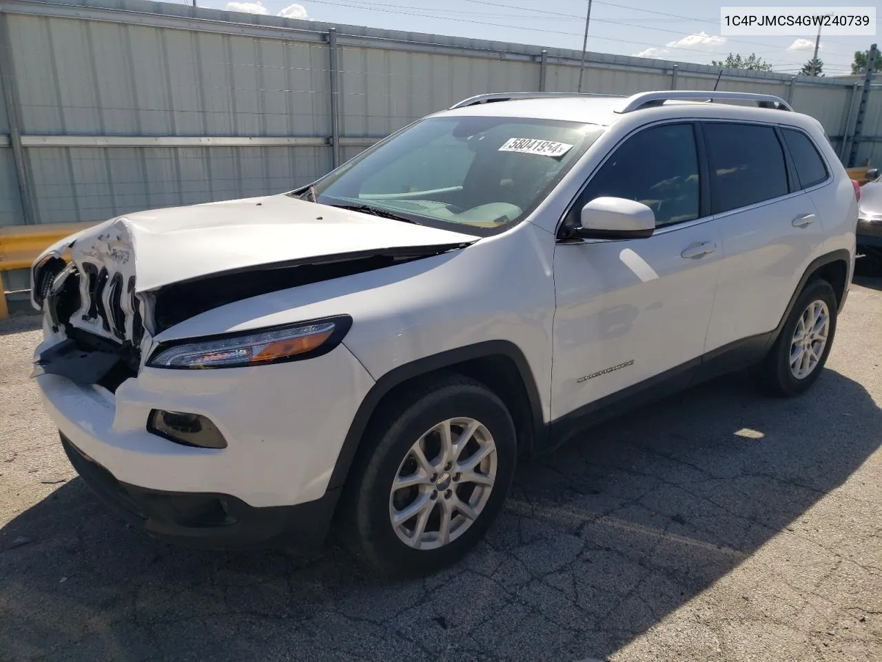 2016 Jeep Cherokee Latitude VIN: 1C4PJMCS4GW240739 Lot: 58041954