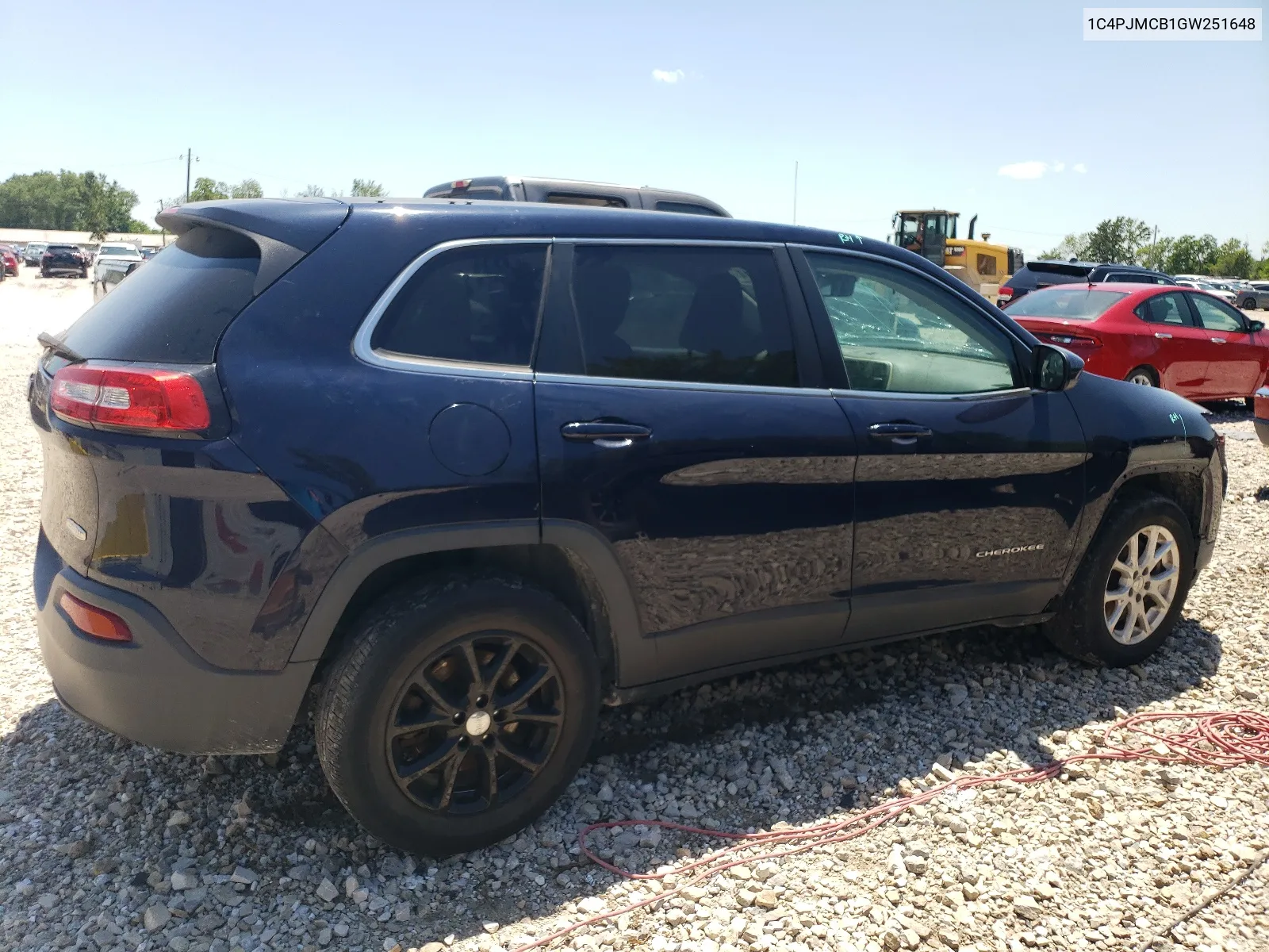 2016 Jeep Cherokee Latitude VIN: 1C4PJMCB1GW251648 Lot: 59239214