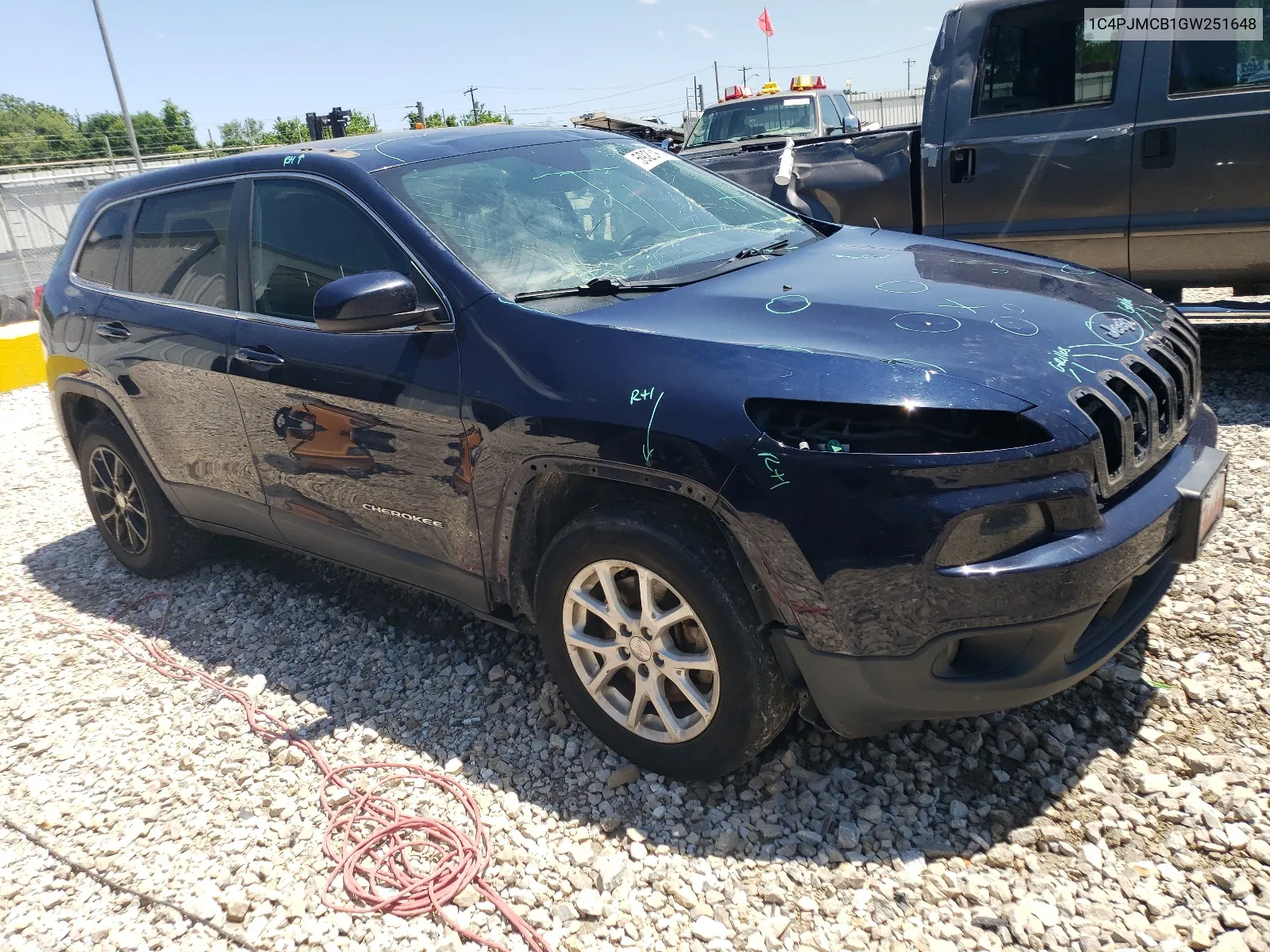 2016 Jeep Cherokee Latitude VIN: 1C4PJMCB1GW251648 Lot: 59239214