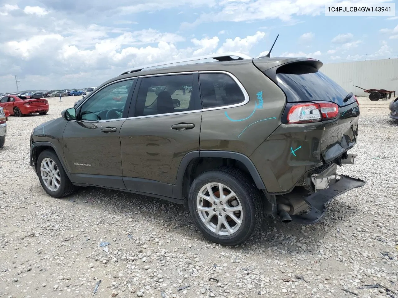 2016 Jeep Cherokee Latitude VIN: 1C4PJLCB4GW143941 Lot: 61130334