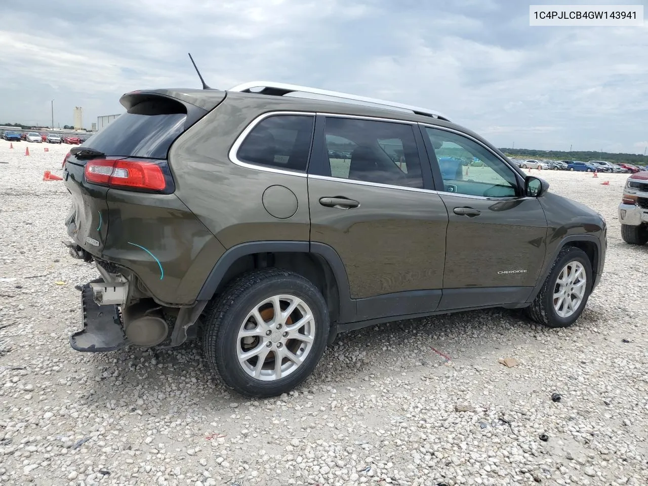 2016 Jeep Cherokee Latitude VIN: 1C4PJLCB4GW143941 Lot: 61130334