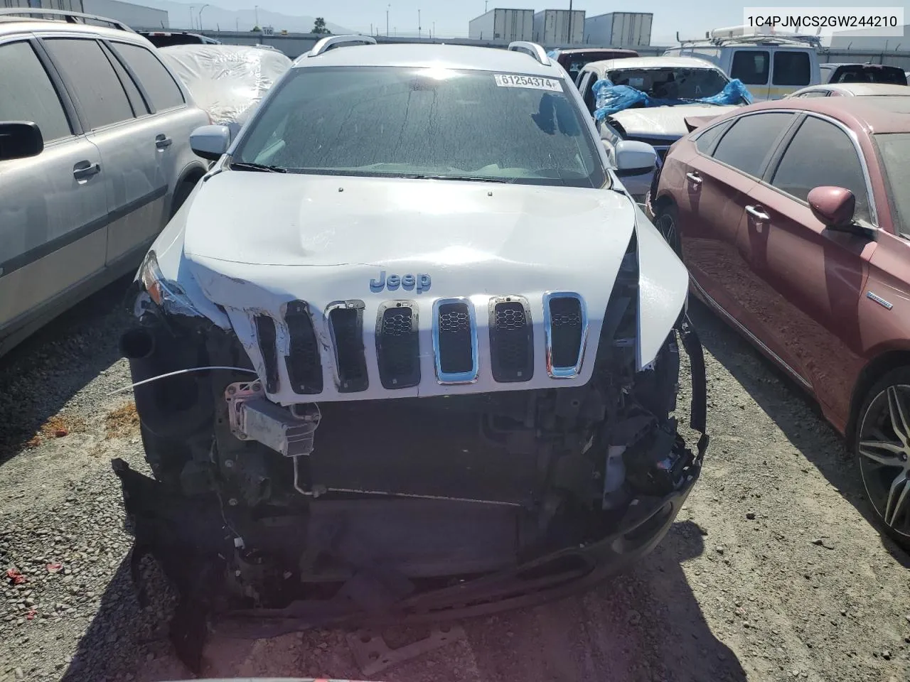 1C4PJMCS2GW244210 2016 Jeep Cherokee Latitude