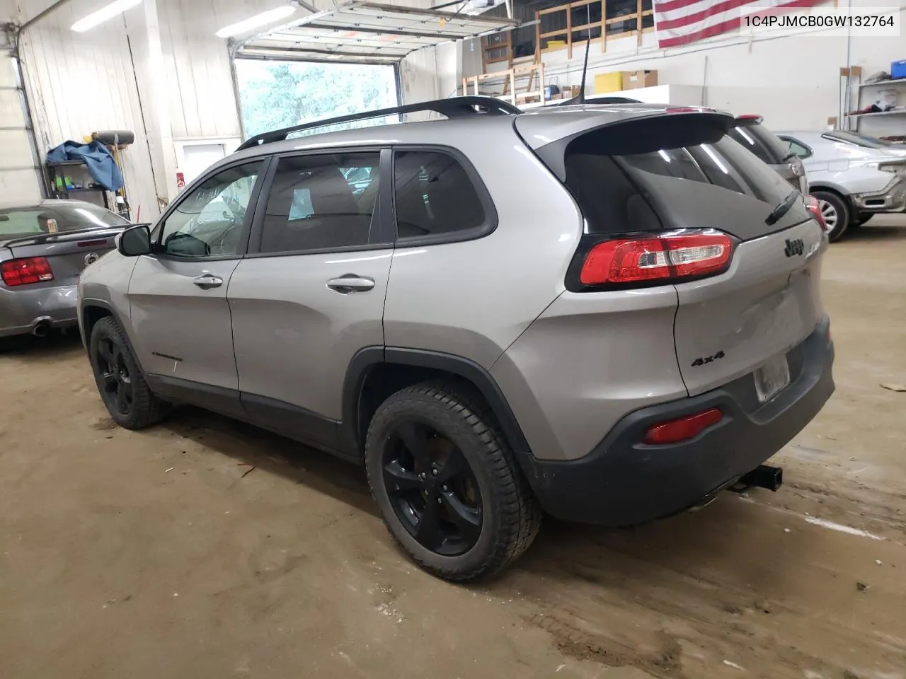 2016 Jeep Cherokee Latitude VIN: 1C4PJMCB0GW132764 Lot: 61746474