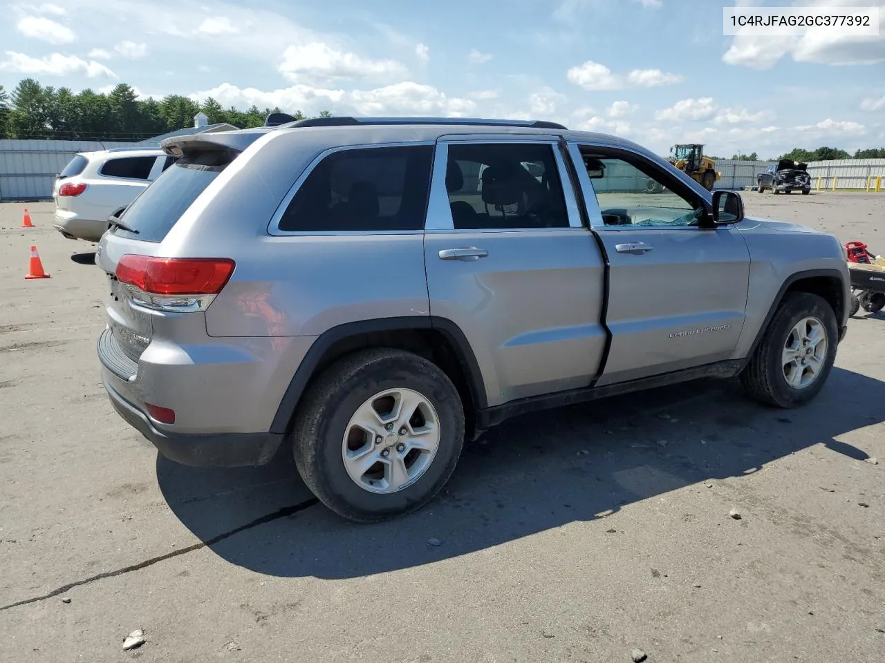 2016 Jeep Grand Cherokee Laredo VIN: 1C4RJFAG2GC377392 Lot: 63024654