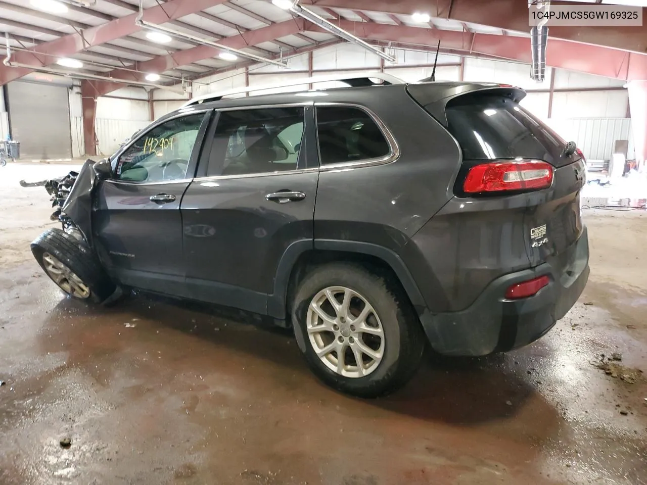 2016 Jeep Cherokee Latitude VIN: 1C4PJMCS5GW169325 Lot: 63918814