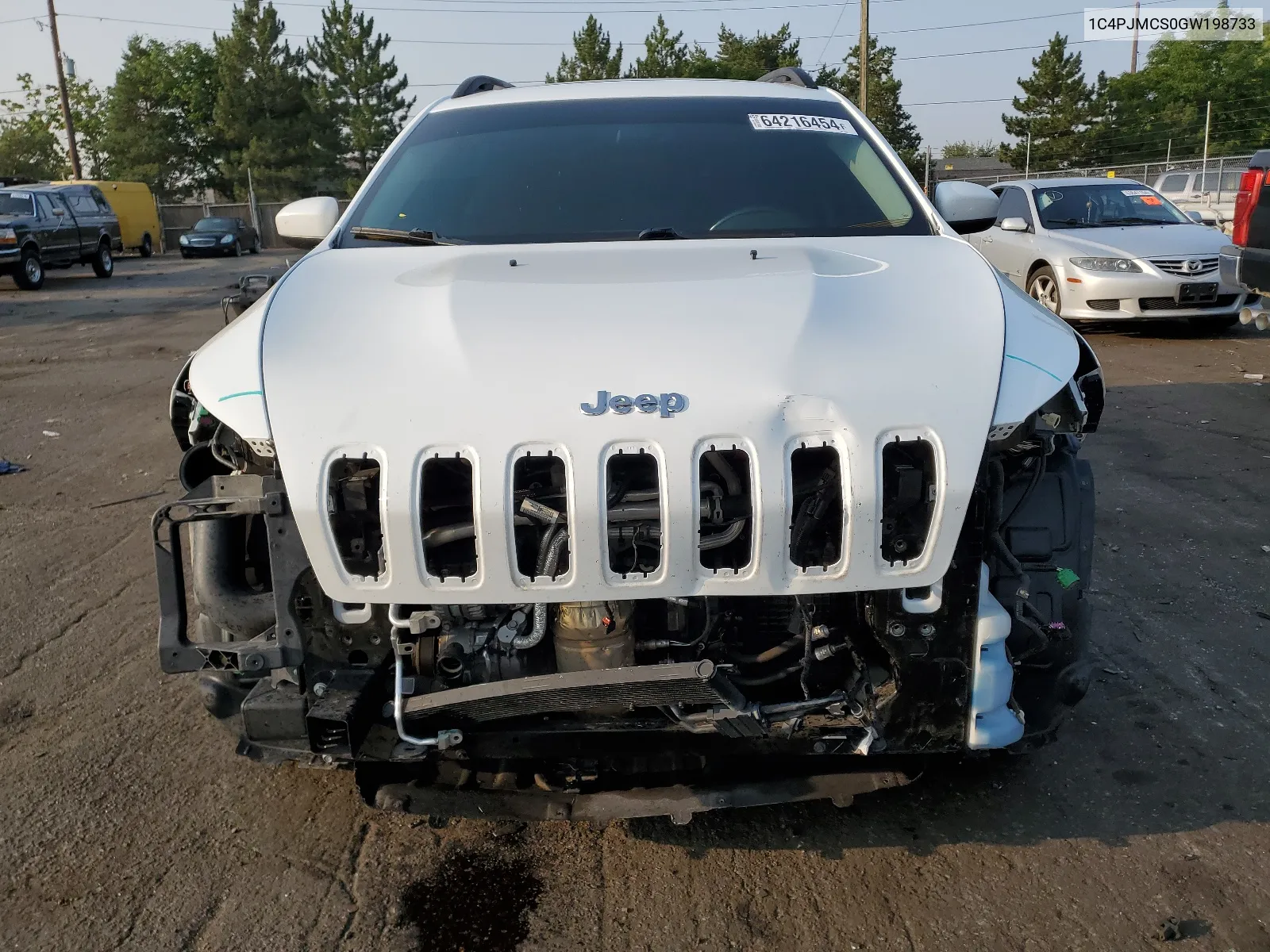 2016 Jeep Cherokee Latitude VIN: 1C4PJMCS0GW198733 Lot: 64216454