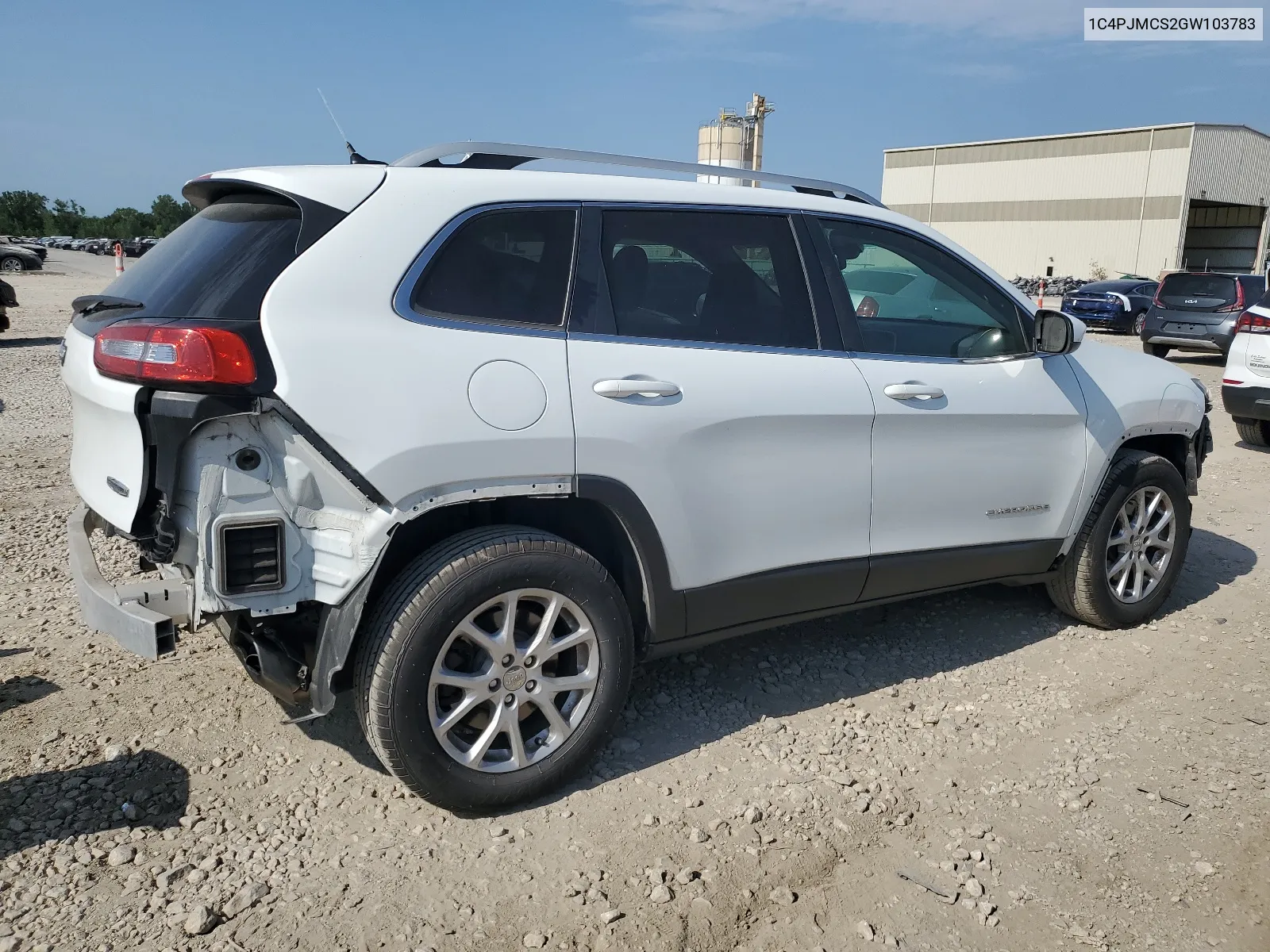 2016 Jeep Cherokee Latitude VIN: 1C4PJMCS2GW103783 Lot: 65023384