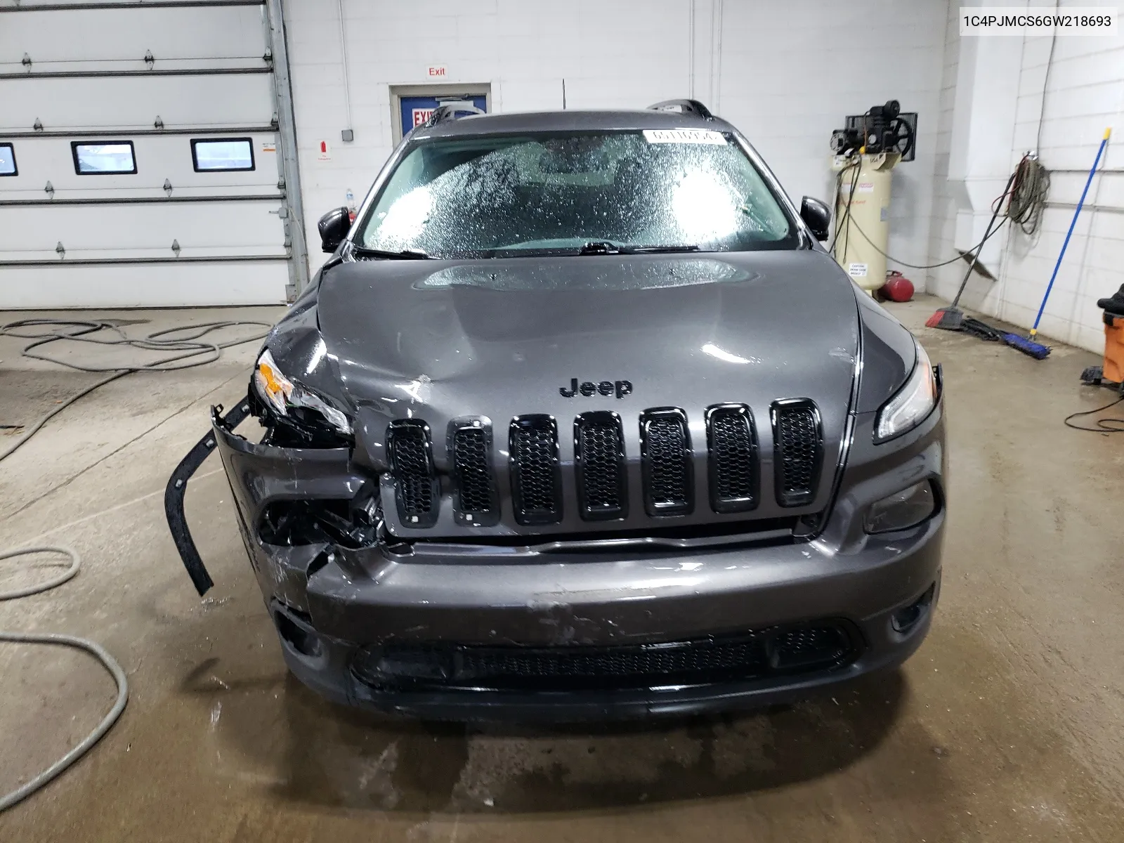 2016 Jeep Cherokee Latitude VIN: 1C4PJMCS6GW218693 Lot: 65116954