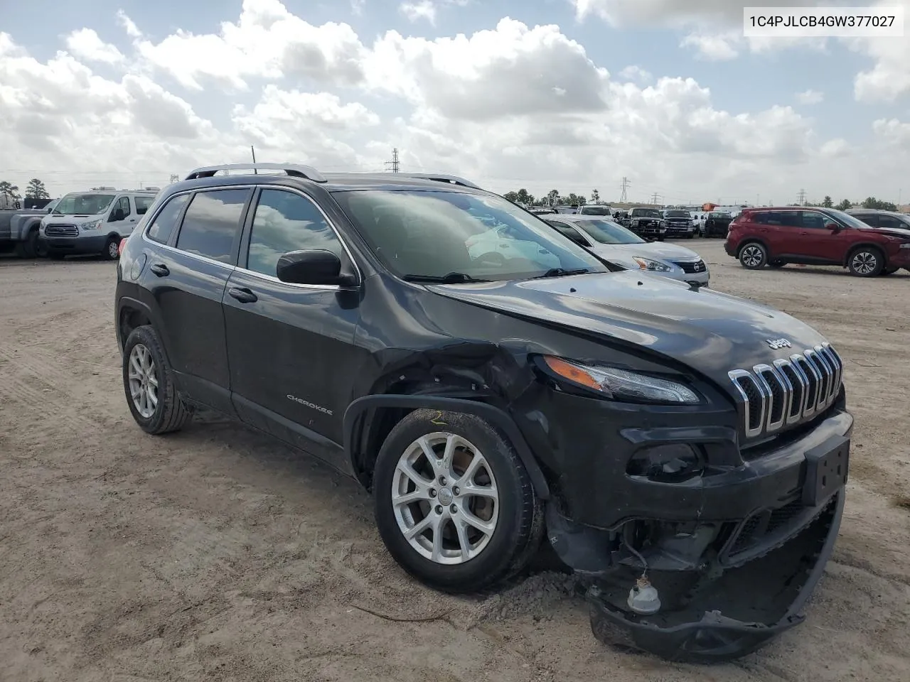 1C4PJLCB4GW377027 2016 Jeep Cherokee Latitude