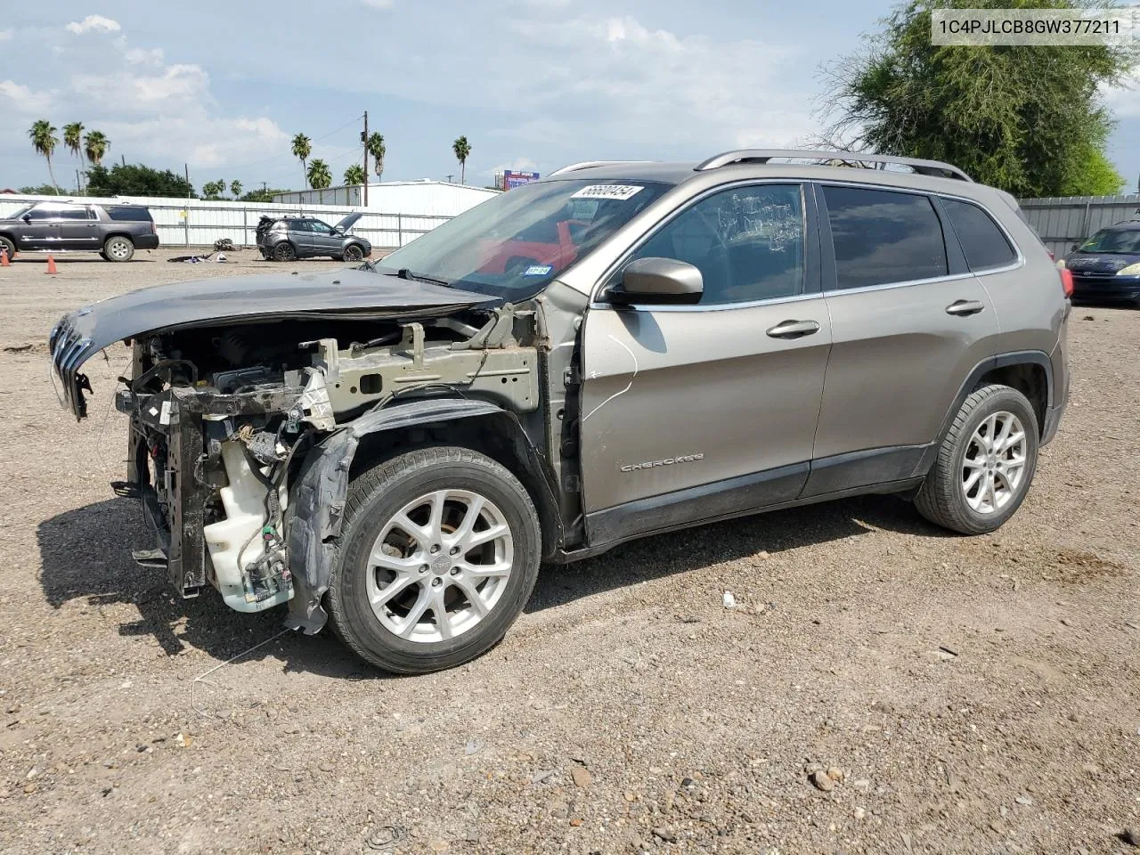 2016 Jeep Cherokee Latitude VIN: 1C4PJLCB8GW377211 Lot: 66600454