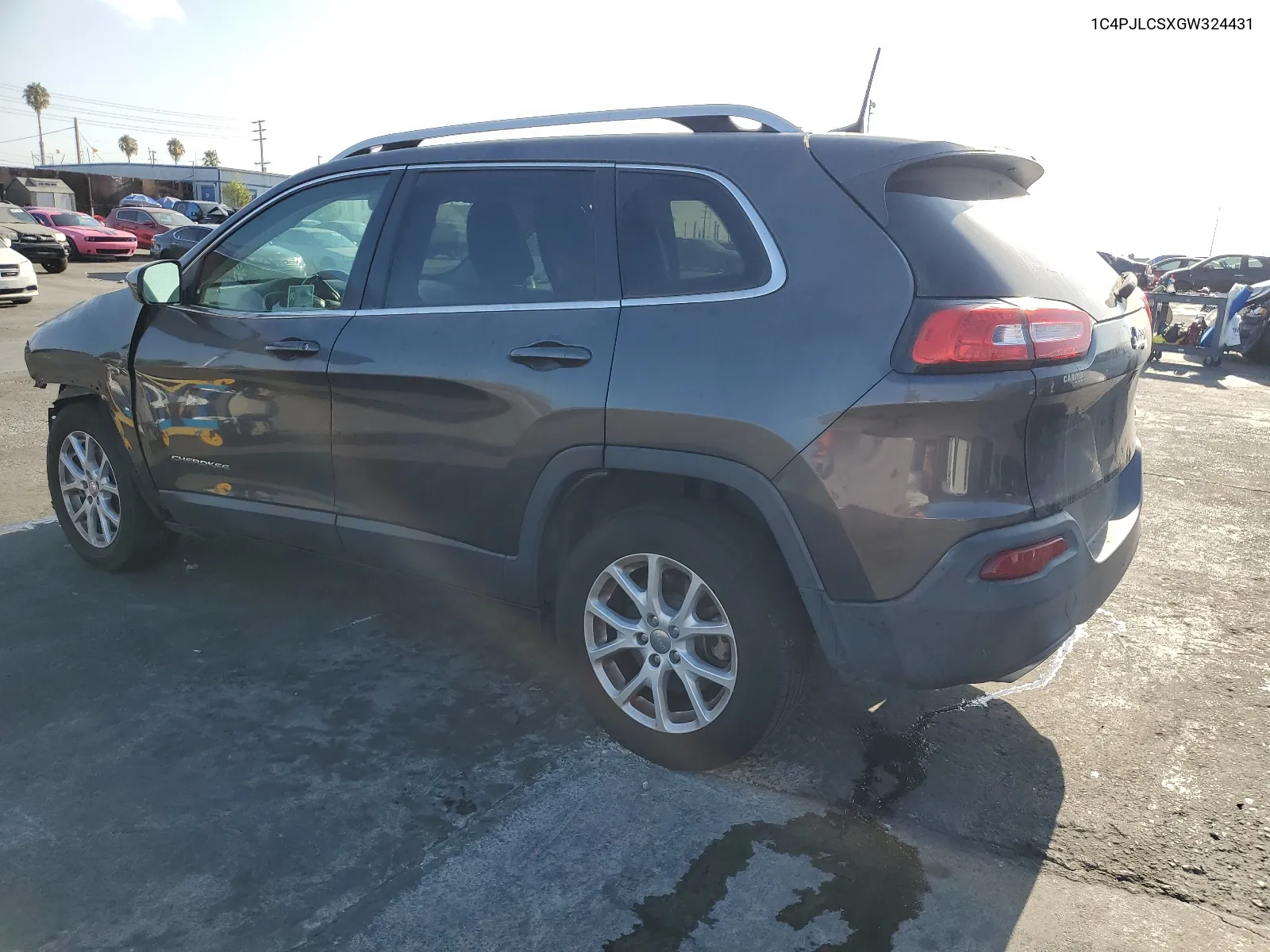 2016 Jeep Cherokee Latitude VIN: 1C4PJLCSXGW324431 Lot: 66613524