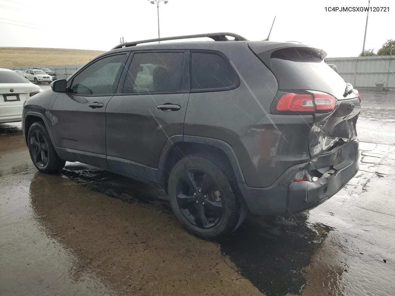 2016 Jeep Cherokee Latitude VIN: 1C4PJMCSXGW120721 Lot: 67570814