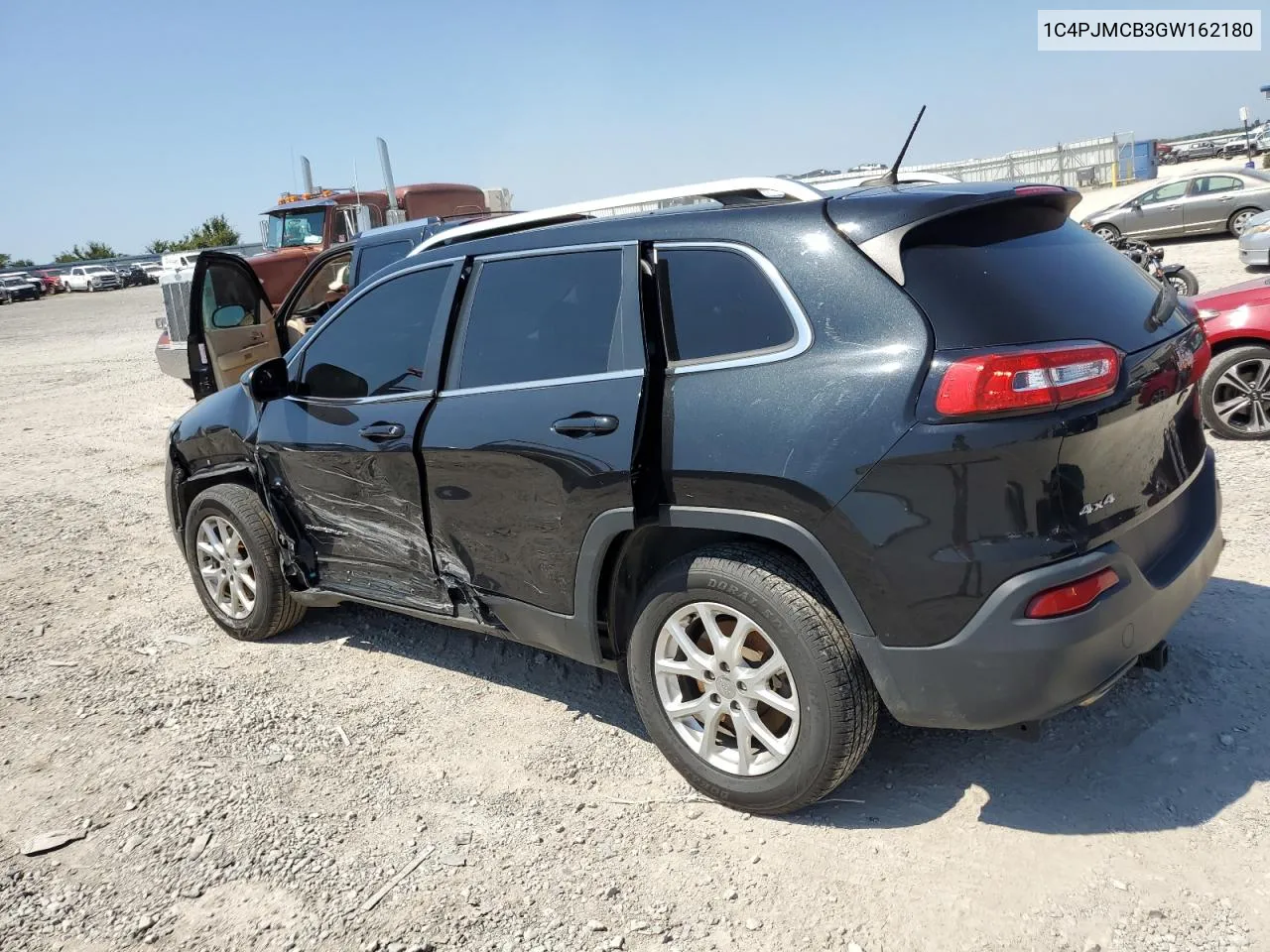 2016 Jeep Cherokee Latitude VIN: 1C4PJMCB3GW162180 Lot: 67679824