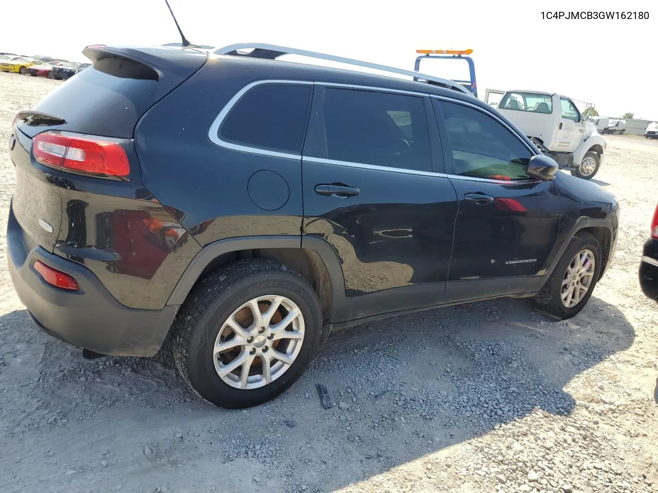 1C4PJMCB3GW162180 2016 Jeep Cherokee Latitude