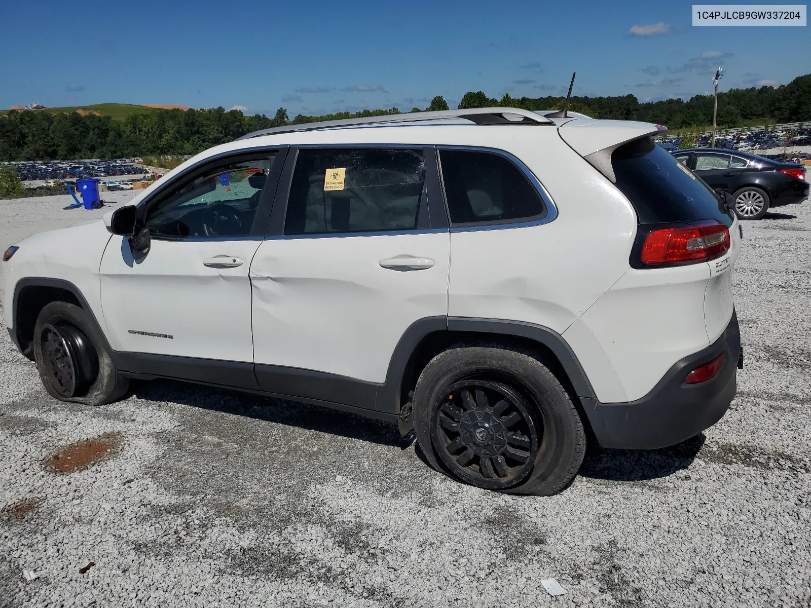 2016 Jeep Cherokee Latitude VIN: 1C4PJLCB9GW337204 Lot: 67866324