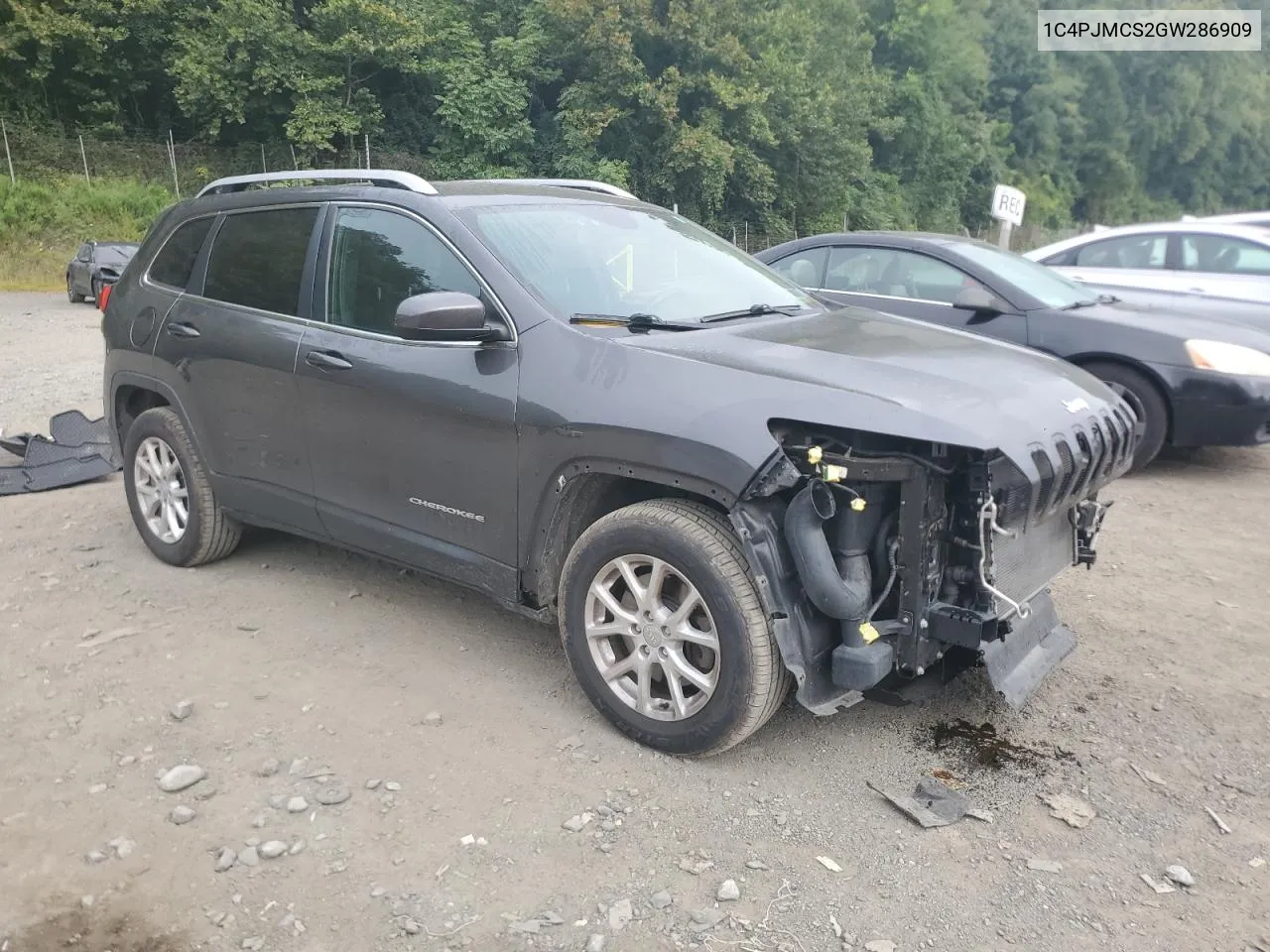 2016 Jeep Cherokee Latitude VIN: 1C4PJMCS2GW286909 Lot: 68053584