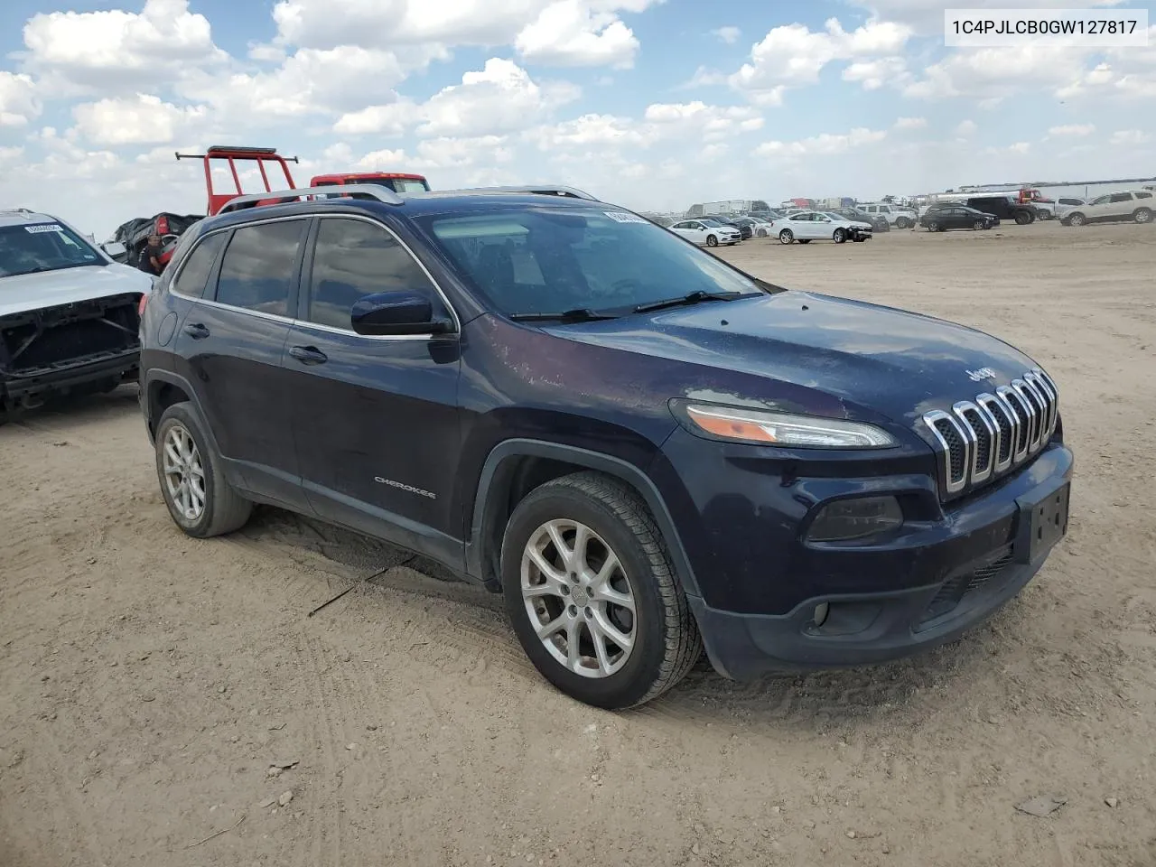 2016 Jeep Cherokee Latitude VIN: 1C4PJLCB0GW127817 Lot: 68481444