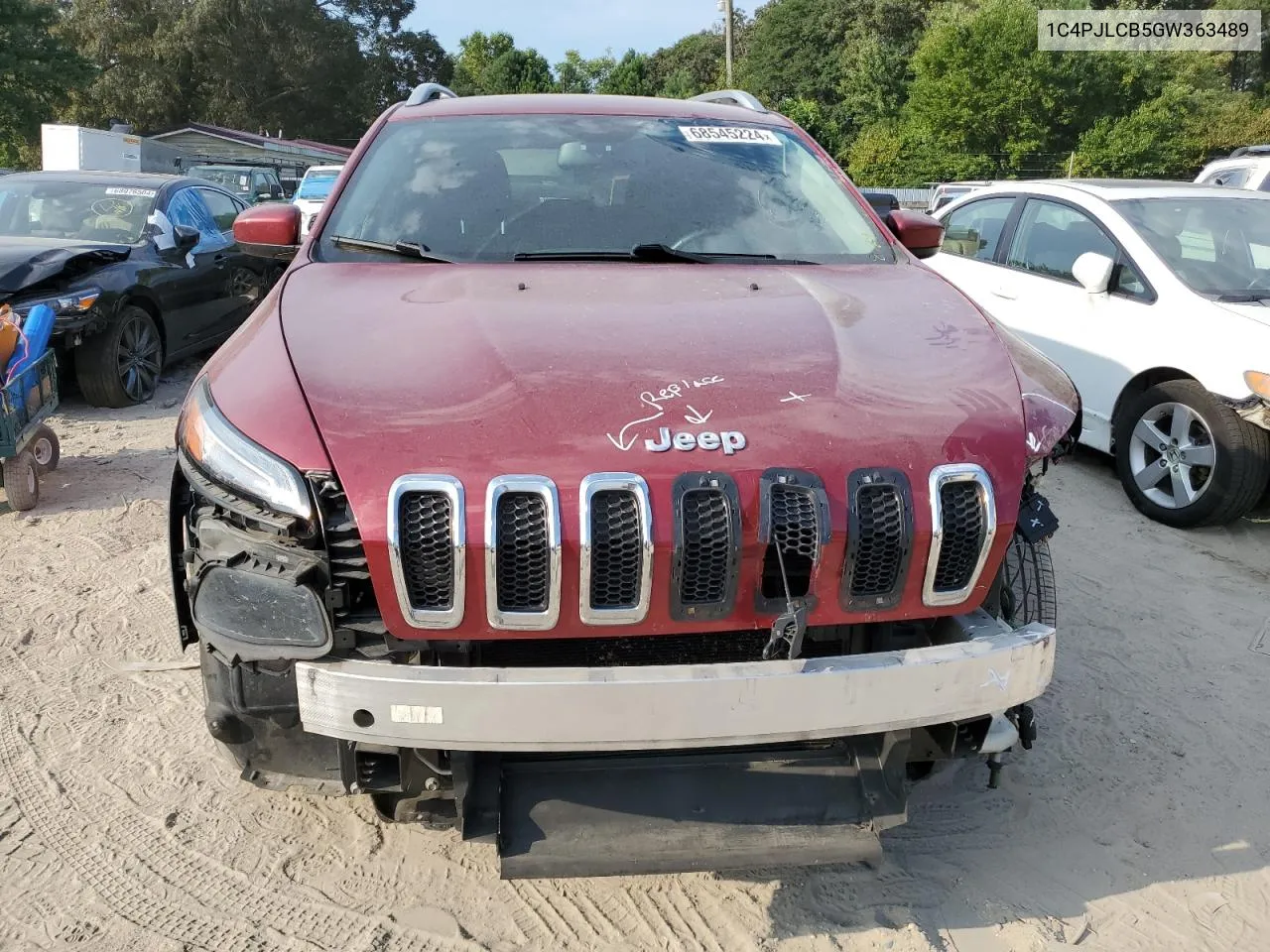 2016 Jeep Cherokee Latitude VIN: 1C4PJLCB5GW363489 Lot: 68545224