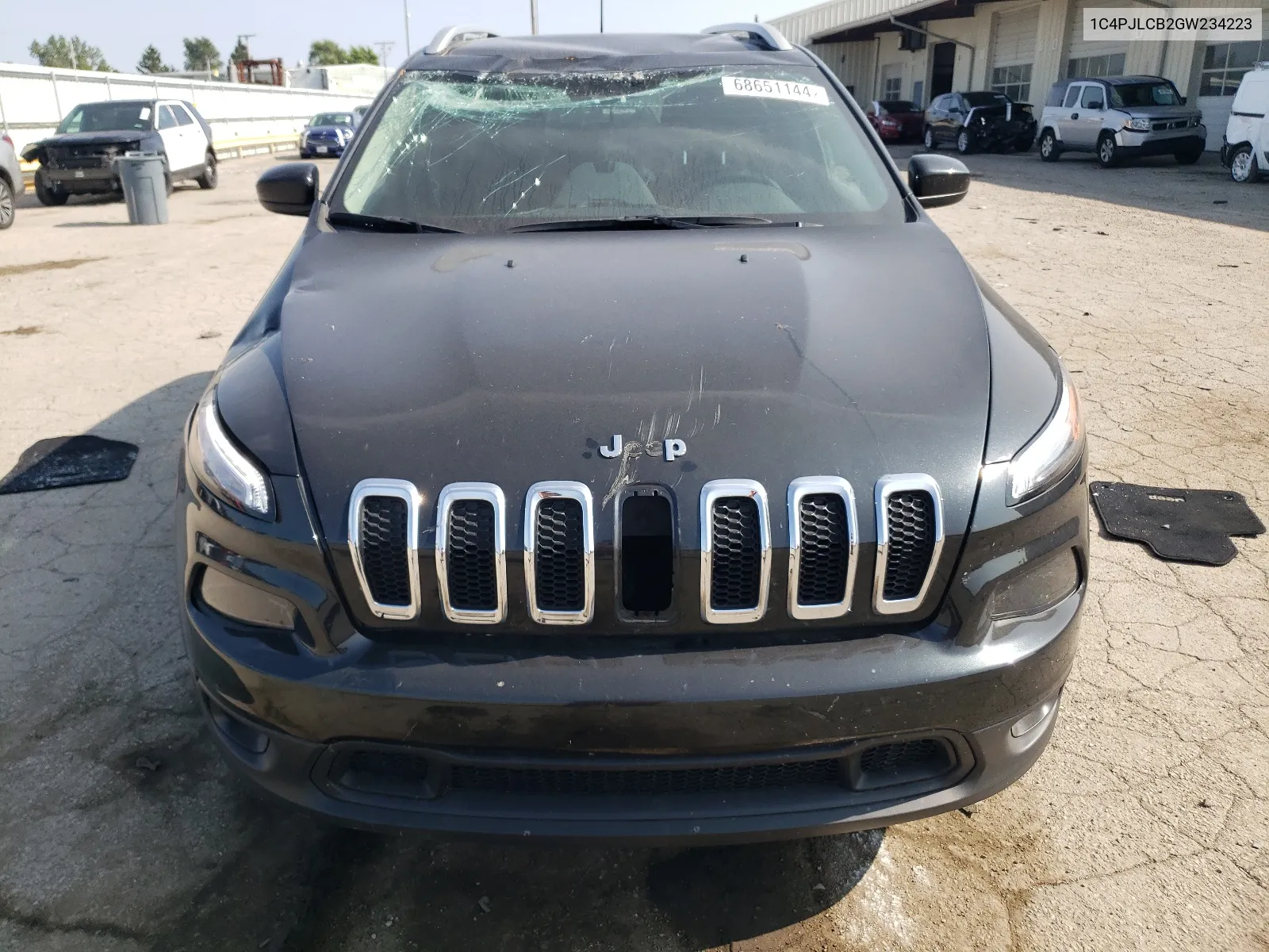 1C4PJLCB2GW234223 2016 Jeep Cherokee Latitude