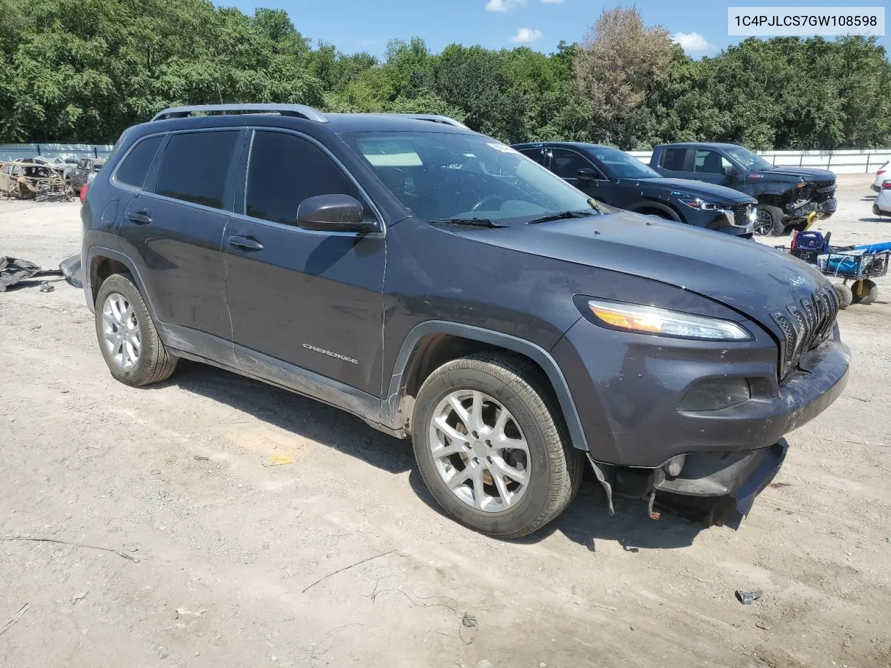 2016 Jeep Cherokee Latitude VIN: 1C4PJLCS7GW108598 Lot: 68924964