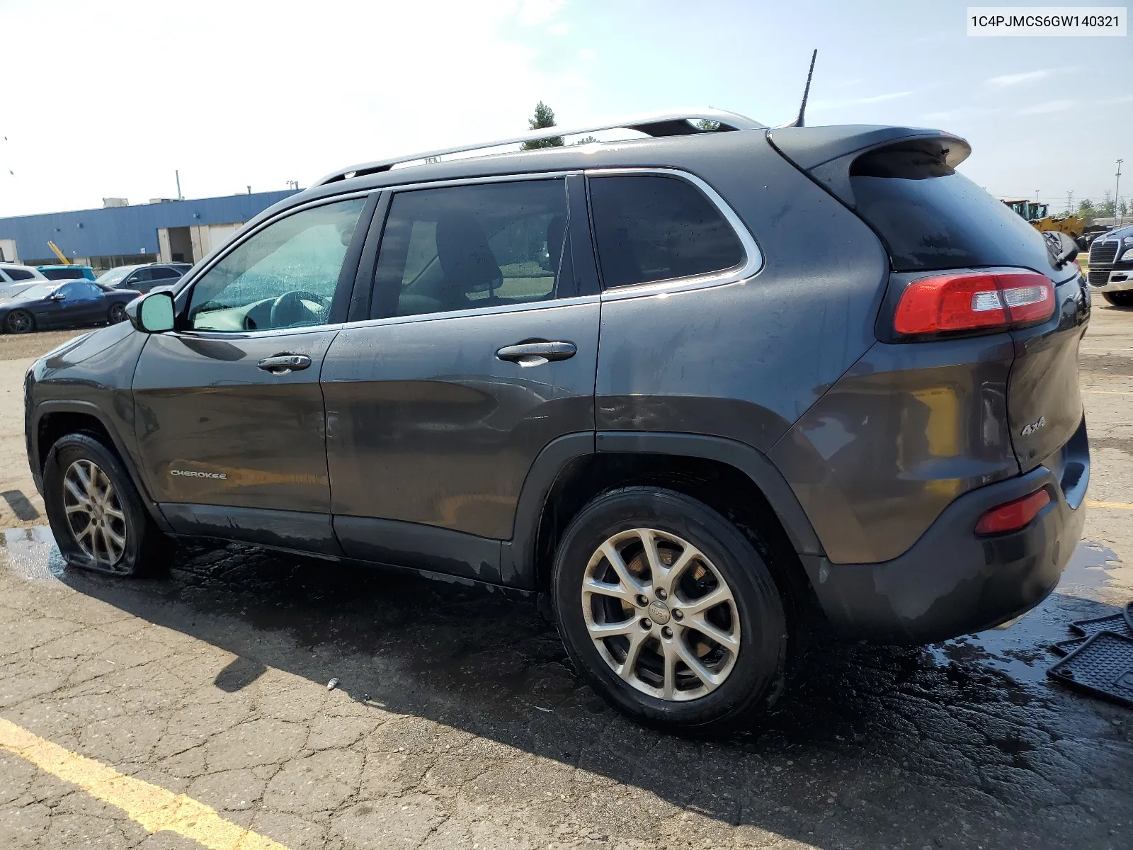 2016 Jeep Cherokee Latitude VIN: 1C4PJMCS6GW140321 Lot: 68975634