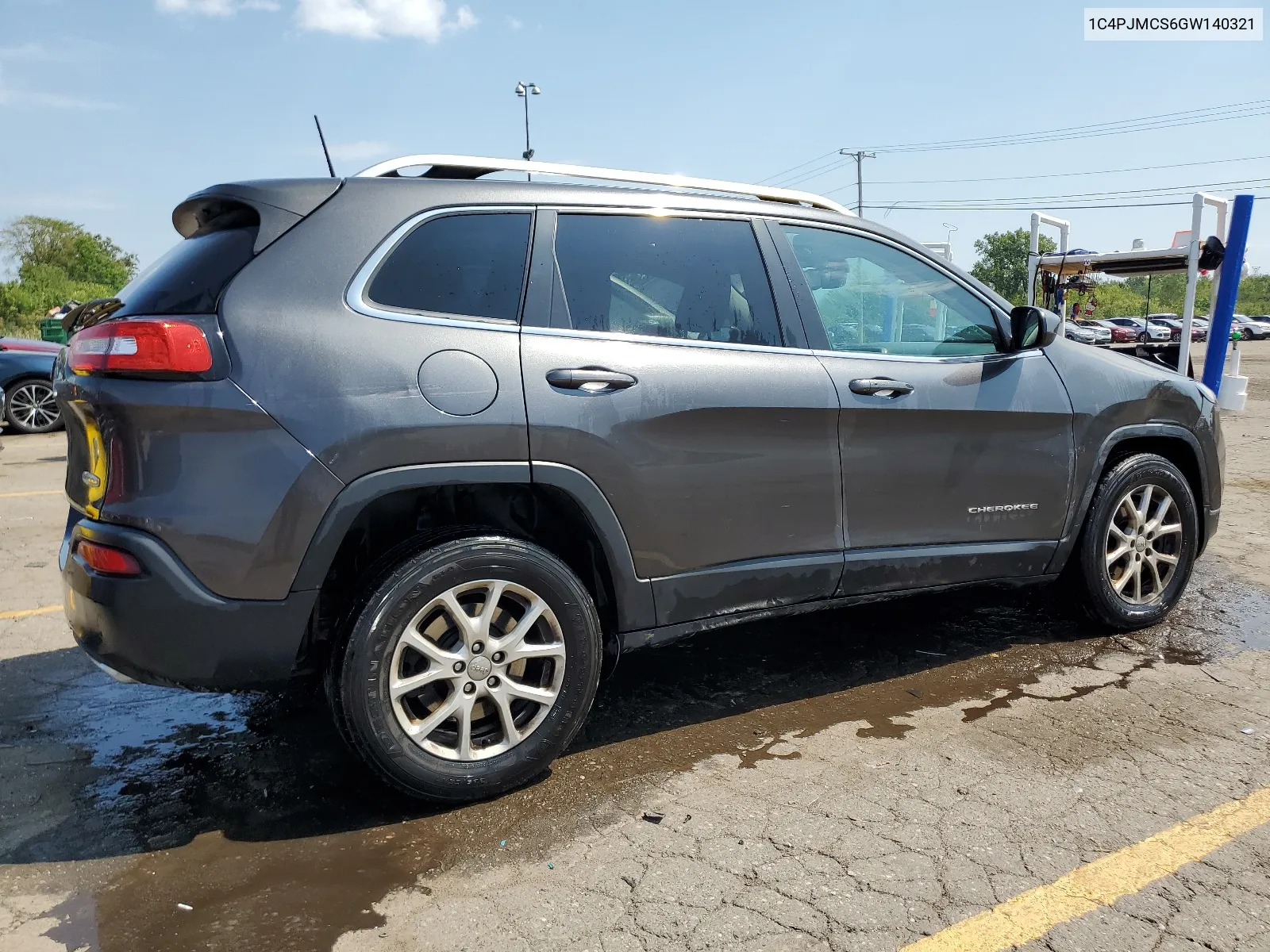 2016 Jeep Cherokee Latitude VIN: 1C4PJMCS6GW140321 Lot: 68975634