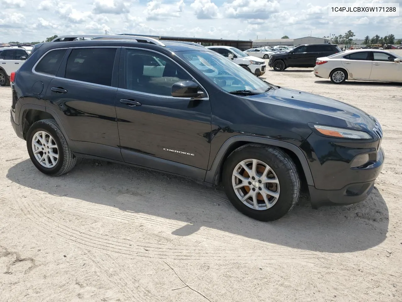 1C4PJLCBXGW171288 2016 Jeep Cherokee Latitude