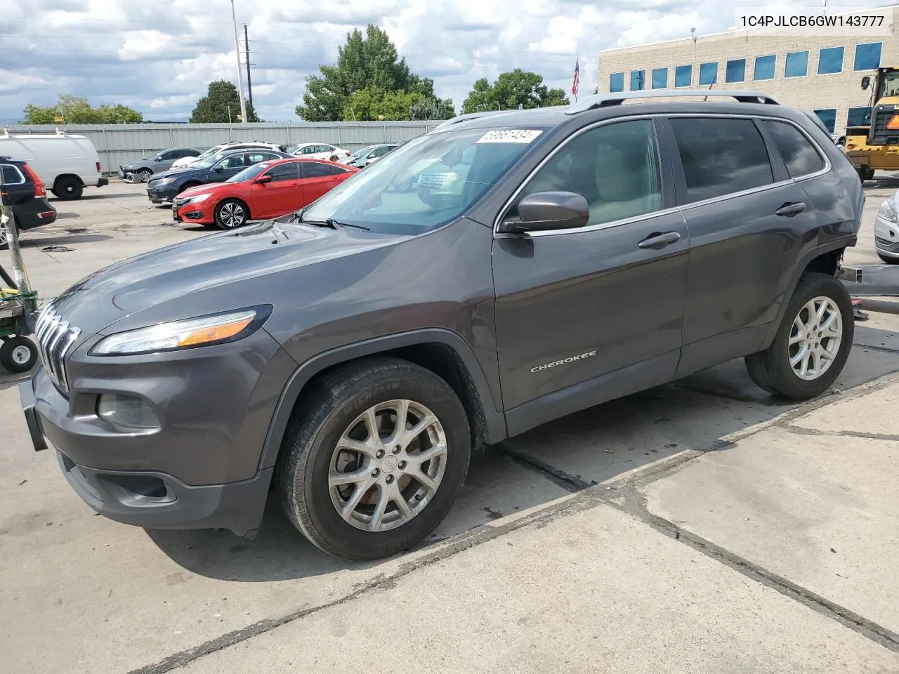 2016 Jeep Cherokee Latitude VIN: 1C4PJLCB6GW143777 Lot: 69661434