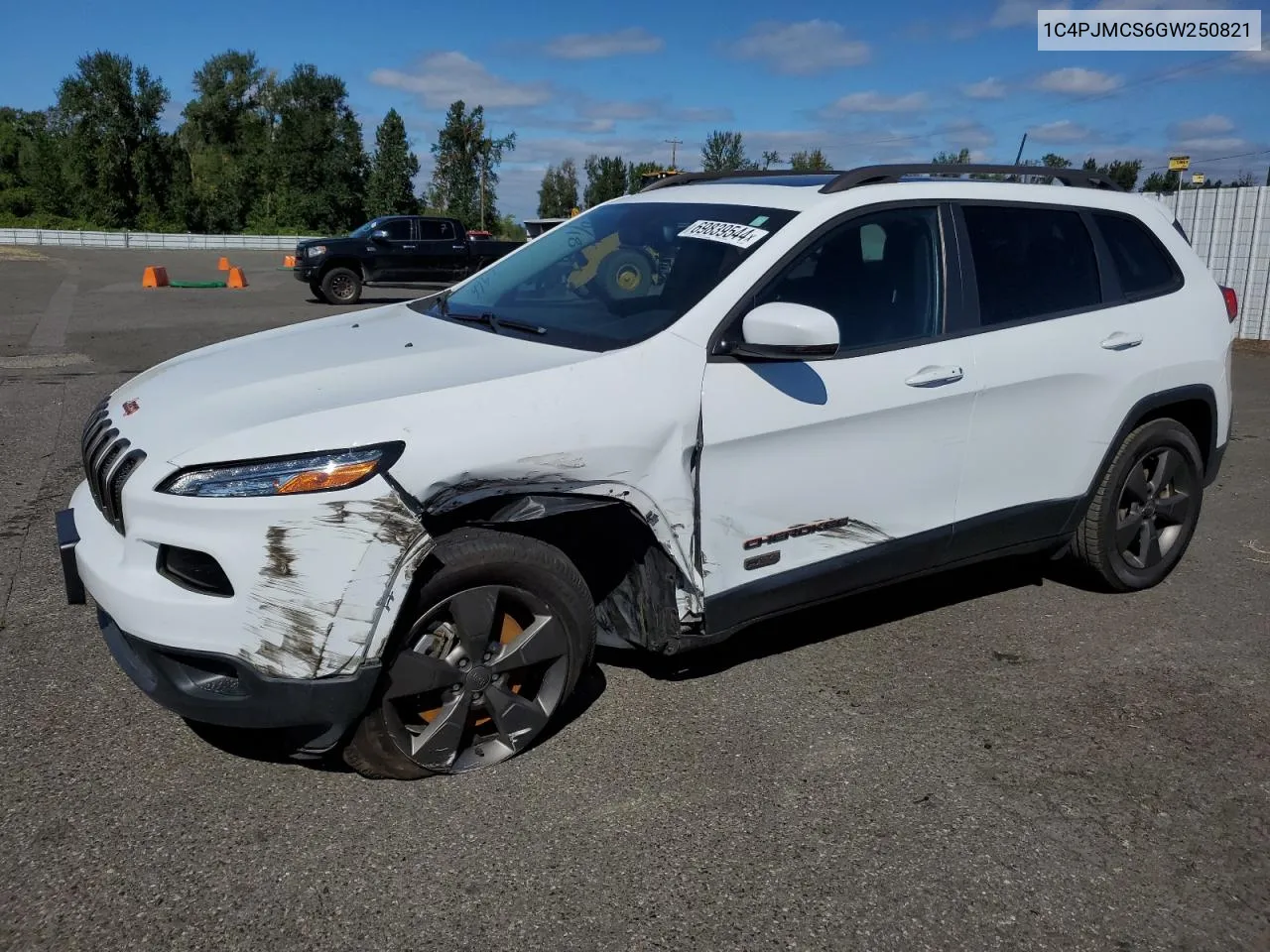 2016 Jeep Cherokee Latitude VIN: 1C4PJMCS6GW250821 Lot: 69839544