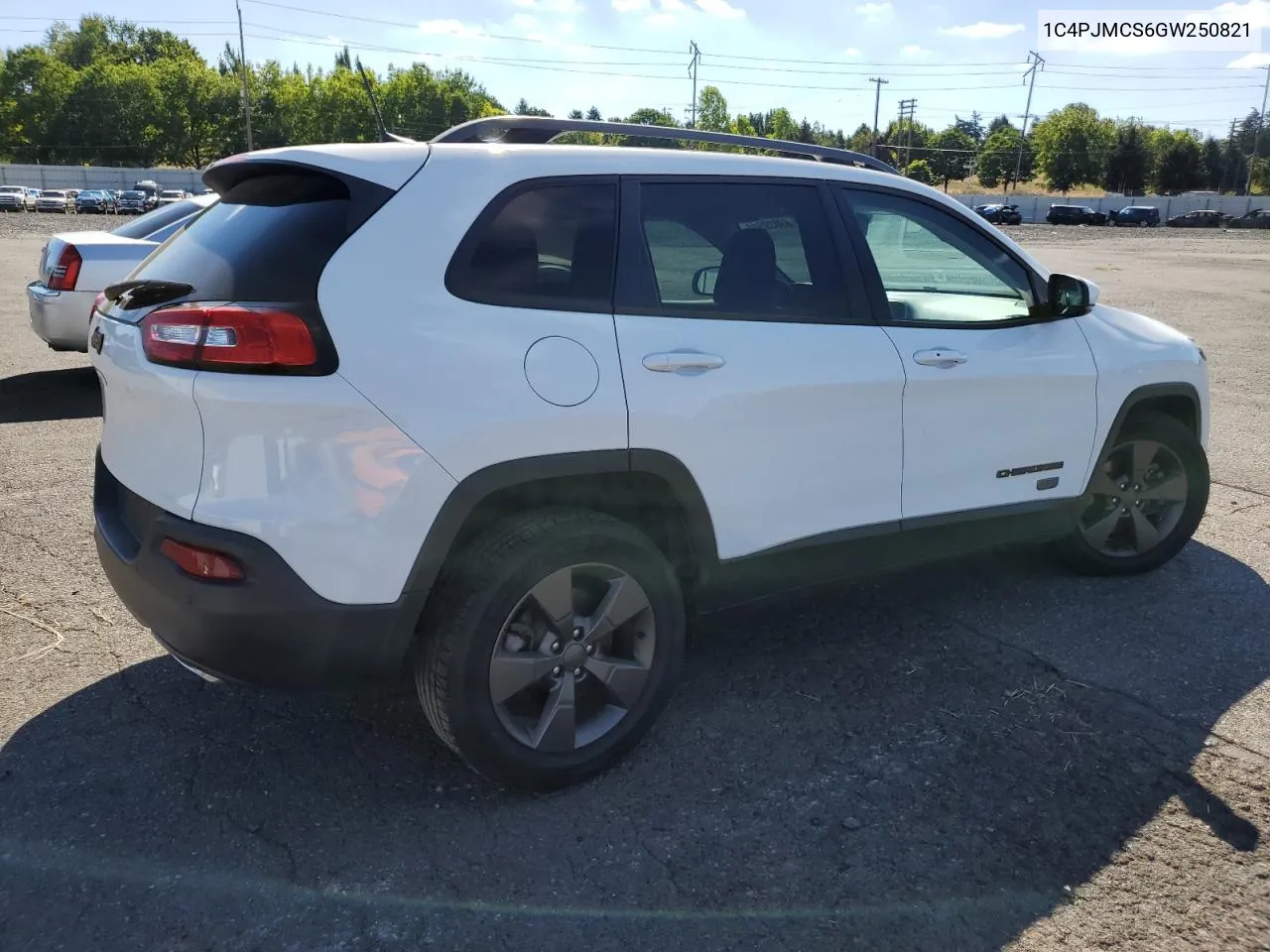 2016 Jeep Cherokee Latitude VIN: 1C4PJMCS6GW250821 Lot: 69839544