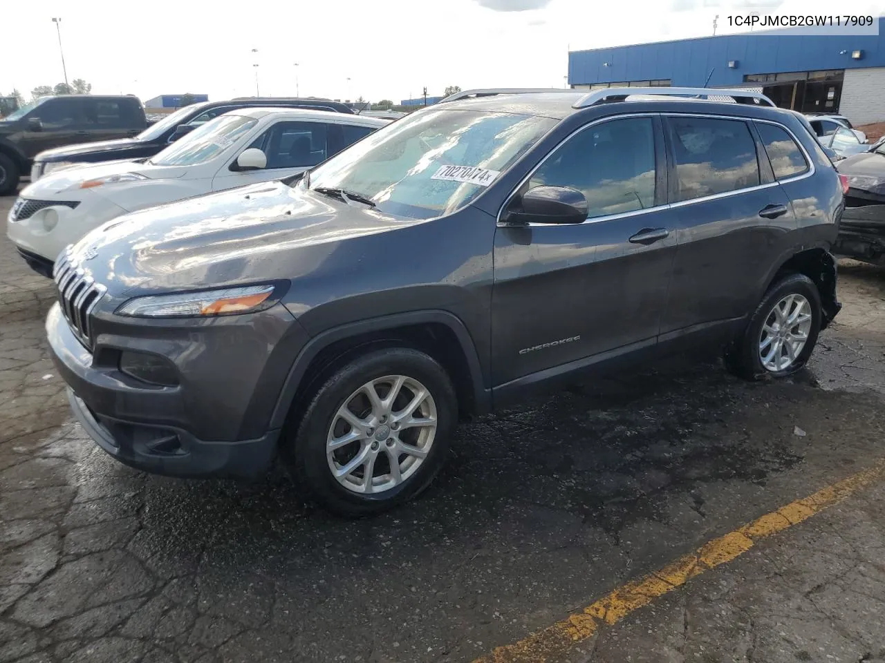 1C4PJMCB2GW117909 2016 Jeep Cherokee Latitude