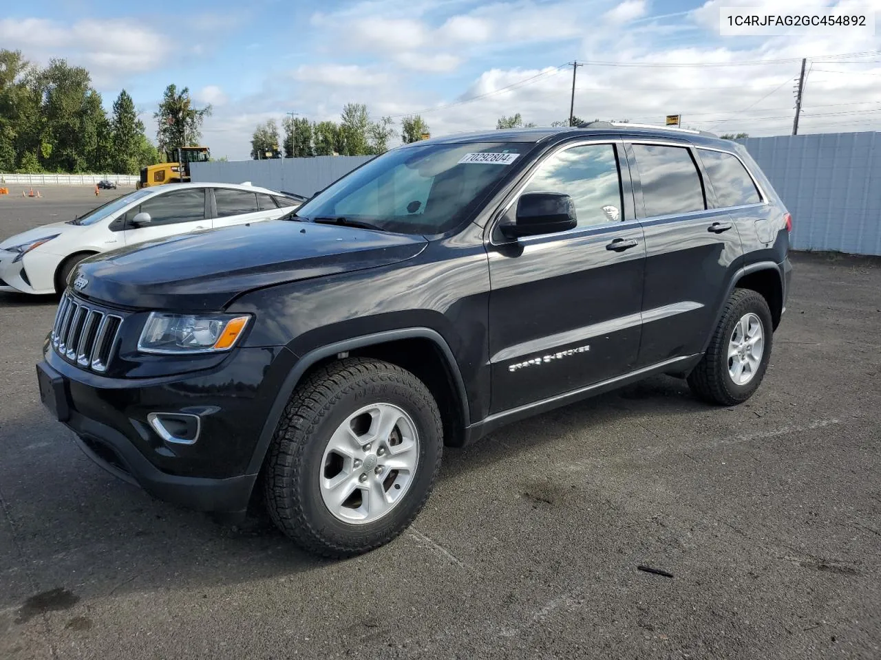 2016 Jeep Grand Cherokee Laredo VIN: 1C4RJFAG2GC454892 Lot: 70292804