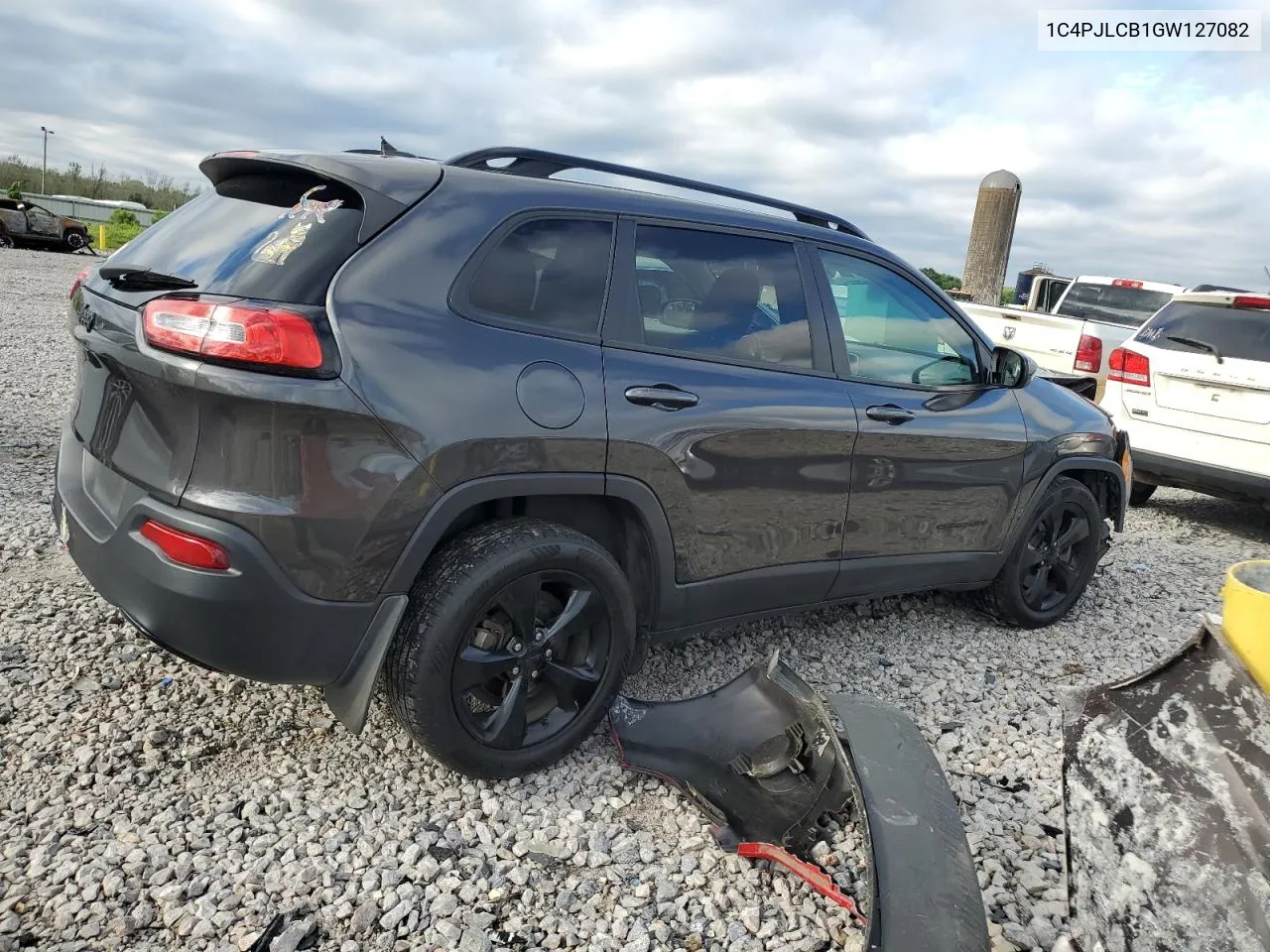 1C4PJLCB1GW127082 2016 Jeep Cherokee Latitude