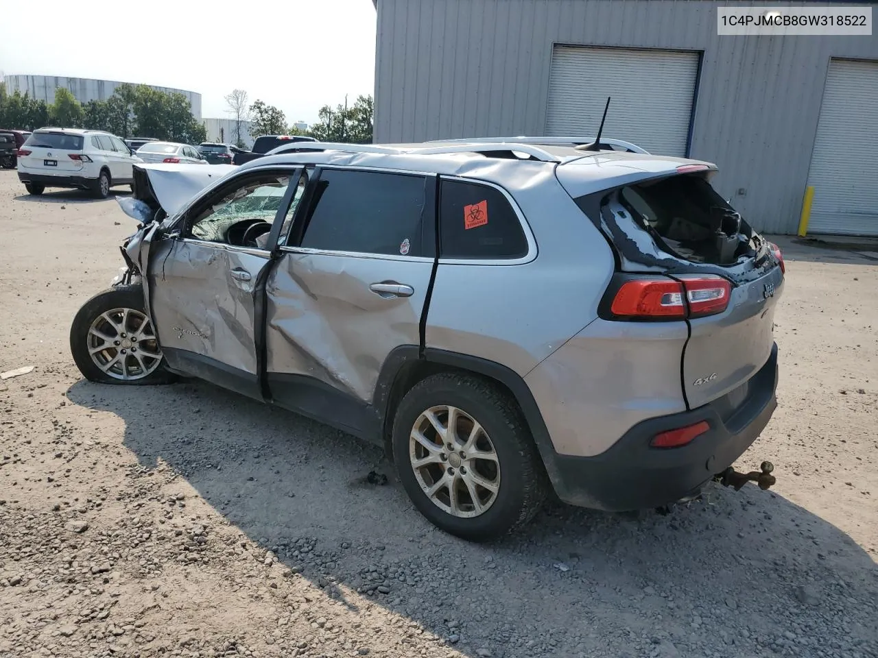 2016 Jeep Cherokee Latitude VIN: 1C4PJMCB8GW318522 Lot: 70801644