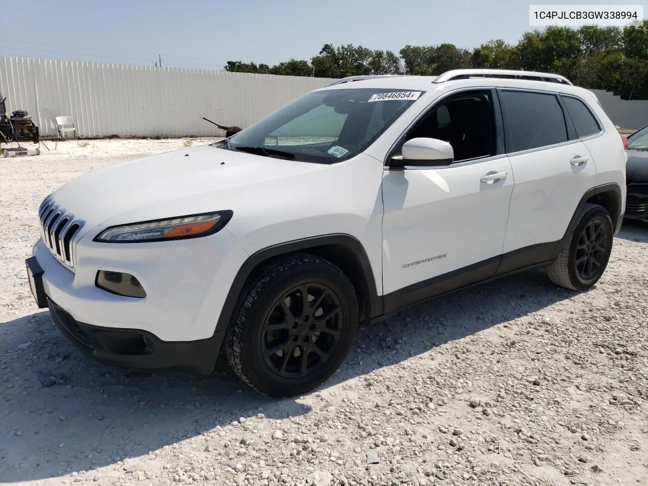 2016 Jeep Cherokee Latitude VIN: 1C4PJLCB3GW338994 Lot: 70846854