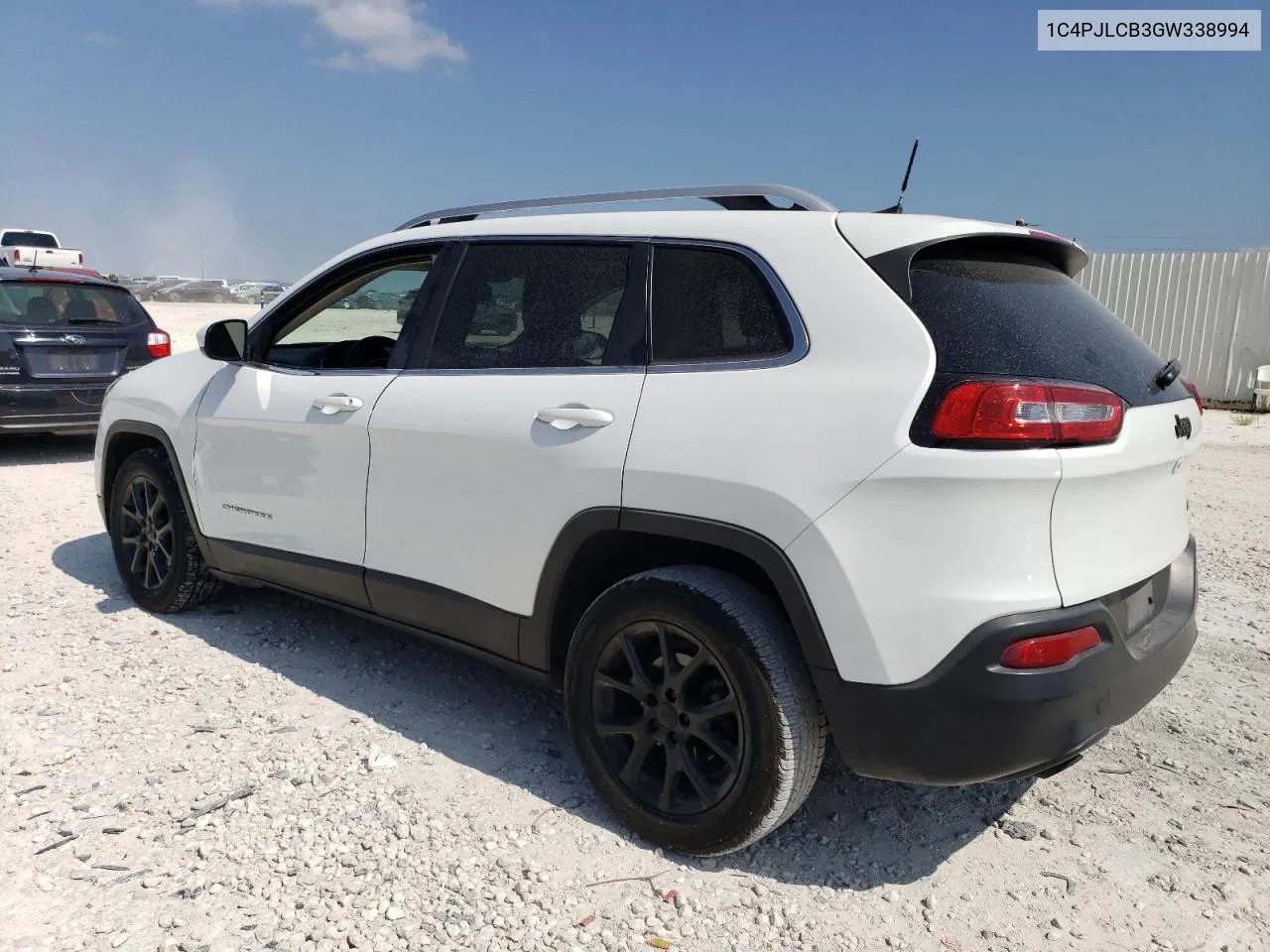 2016 Jeep Cherokee Latitude VIN: 1C4PJLCB3GW338994 Lot: 70846854