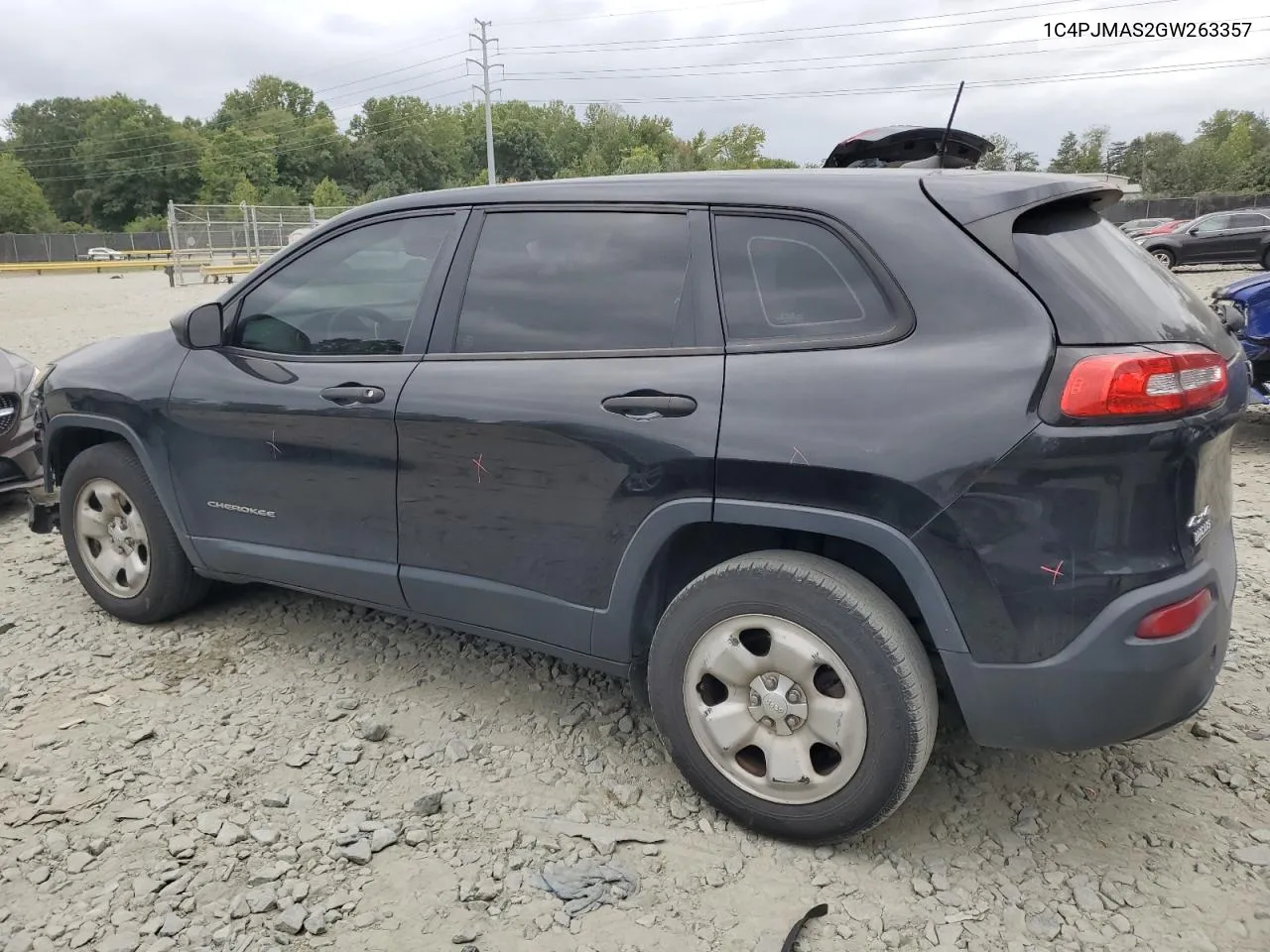 2016 Jeep Cherokee Sport VIN: 1C4PJMAS2GW263357 Lot: 71095904