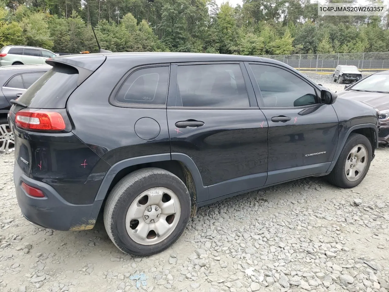 2016 Jeep Cherokee Sport VIN: 1C4PJMAS2GW263357 Lot: 71095904