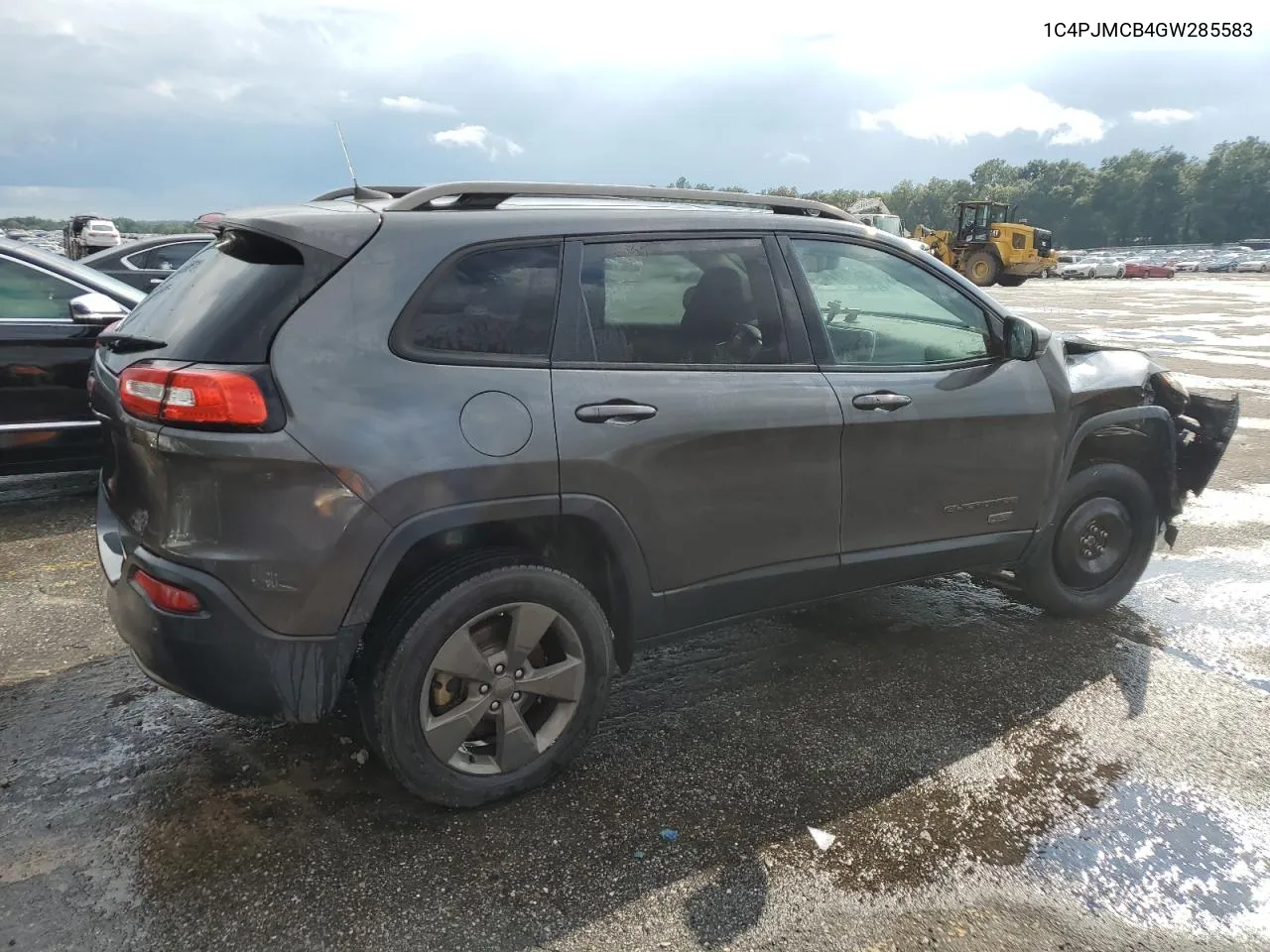 2016 Jeep Cherokee Latitude VIN: 1C4PJMCB4GW285583 Lot: 71430274