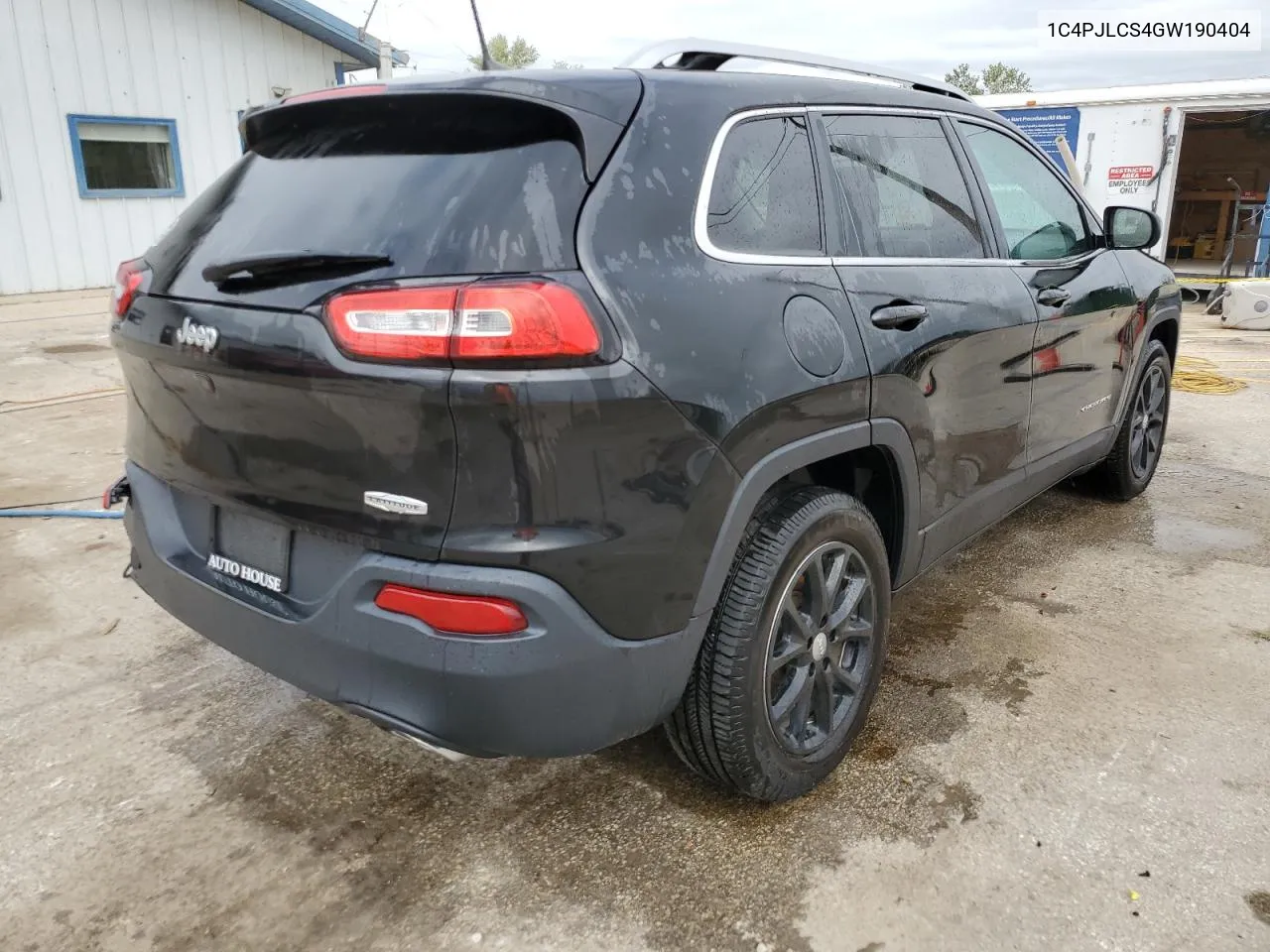 1C4PJLCS4GW190404 2016 Jeep Cherokee Latitude