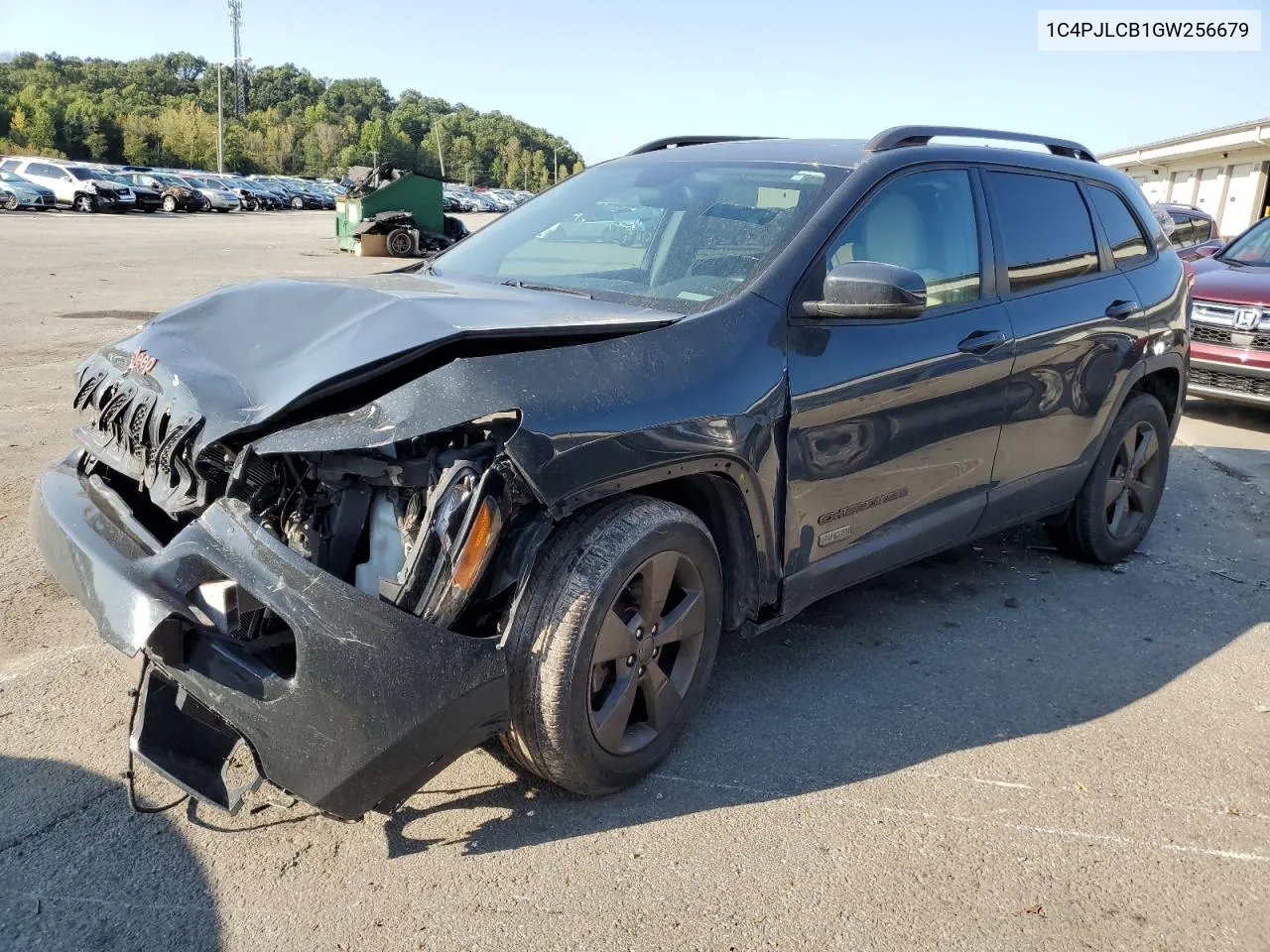 2016 Jeep Cherokee Latitude VIN: 1C4PJLCB1GW256679 Lot: 71643224