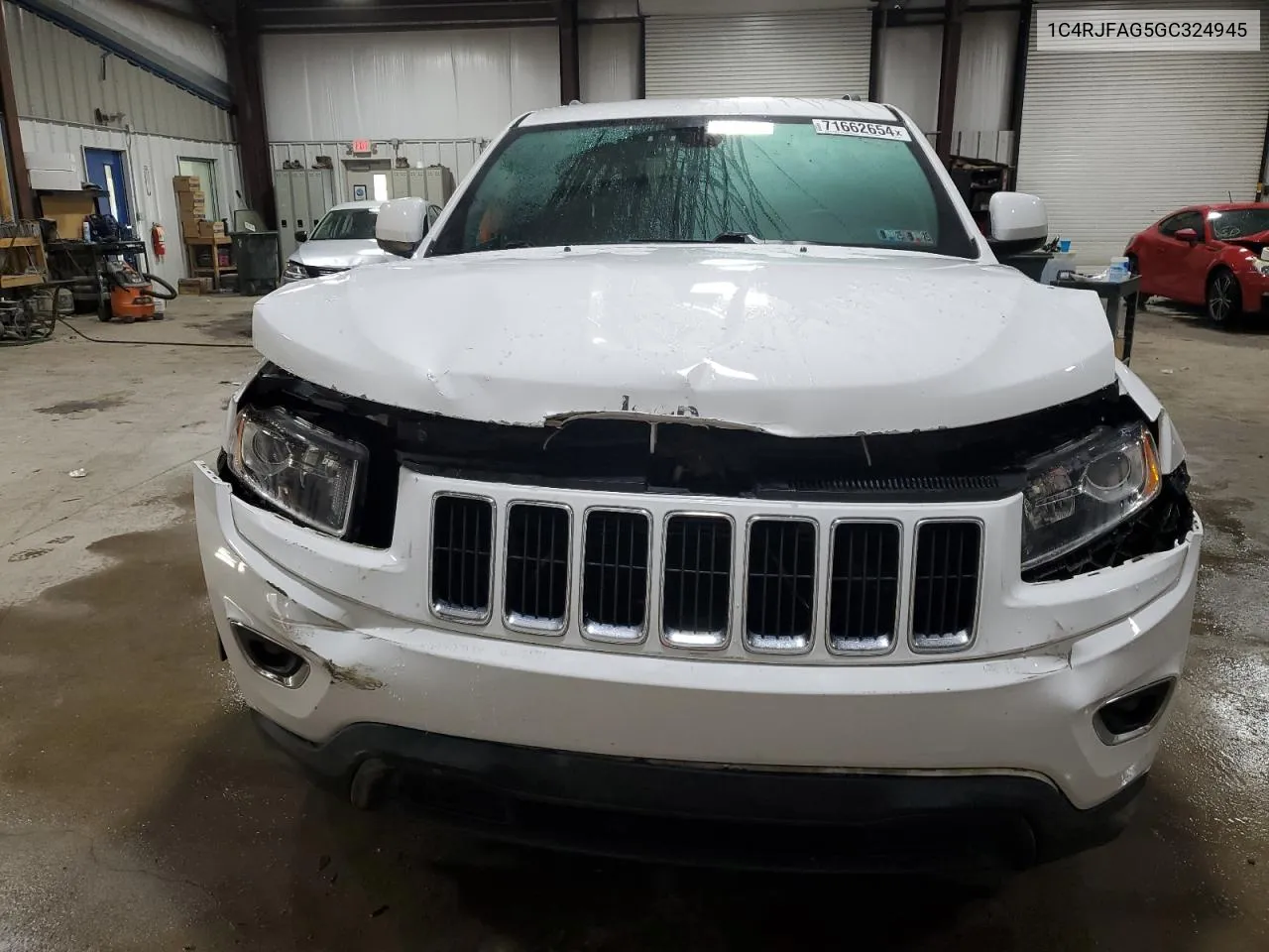 1C4RJFAG5GC324945 2016 Jeep Grand Cherokee Laredo