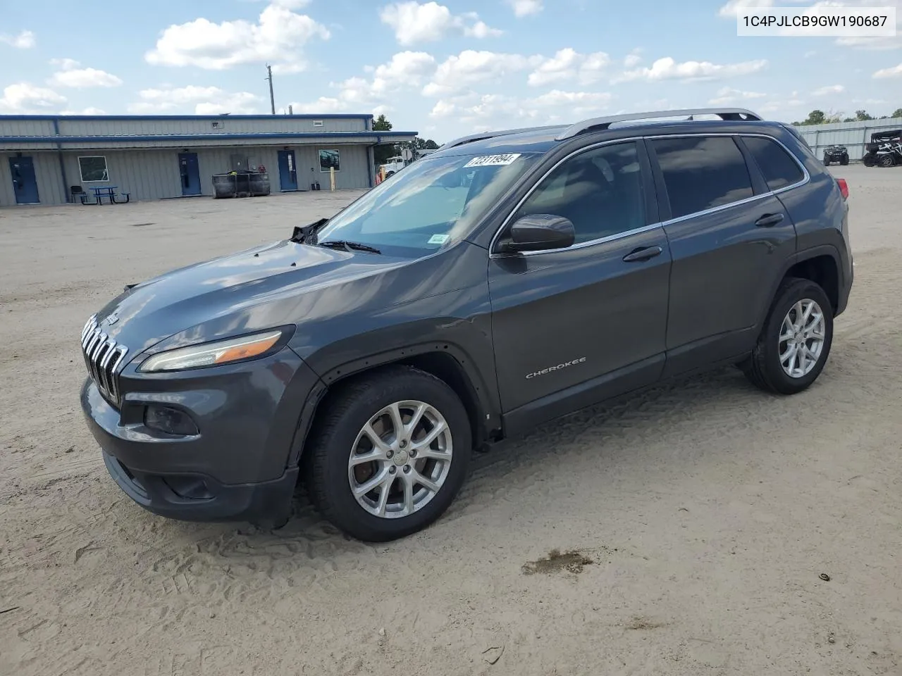 2016 Jeep Cherokee Latitude VIN: 1C4PJLCB9GW190687 Lot: 72311994