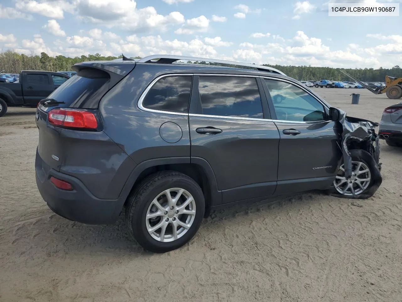 2016 Jeep Cherokee Latitude VIN: 1C4PJLCB9GW190687 Lot: 72311994