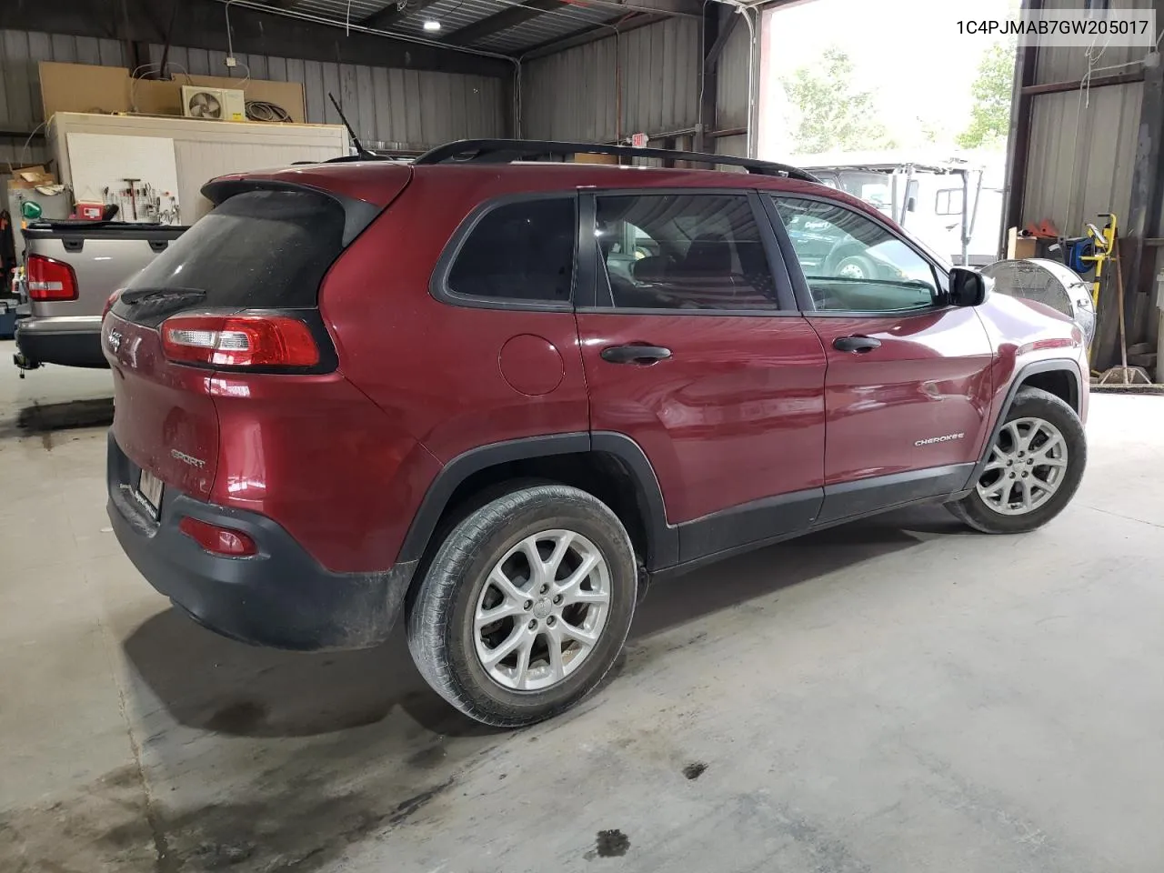 2016 Jeep Cherokee Sport VIN: 1C4PJMAB7GW205017 Lot: 72389154