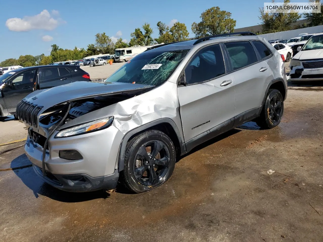 2016 Jeep Cherokee Latitude VIN: 1C4PJLCB6GW166704 Lot: 72582724